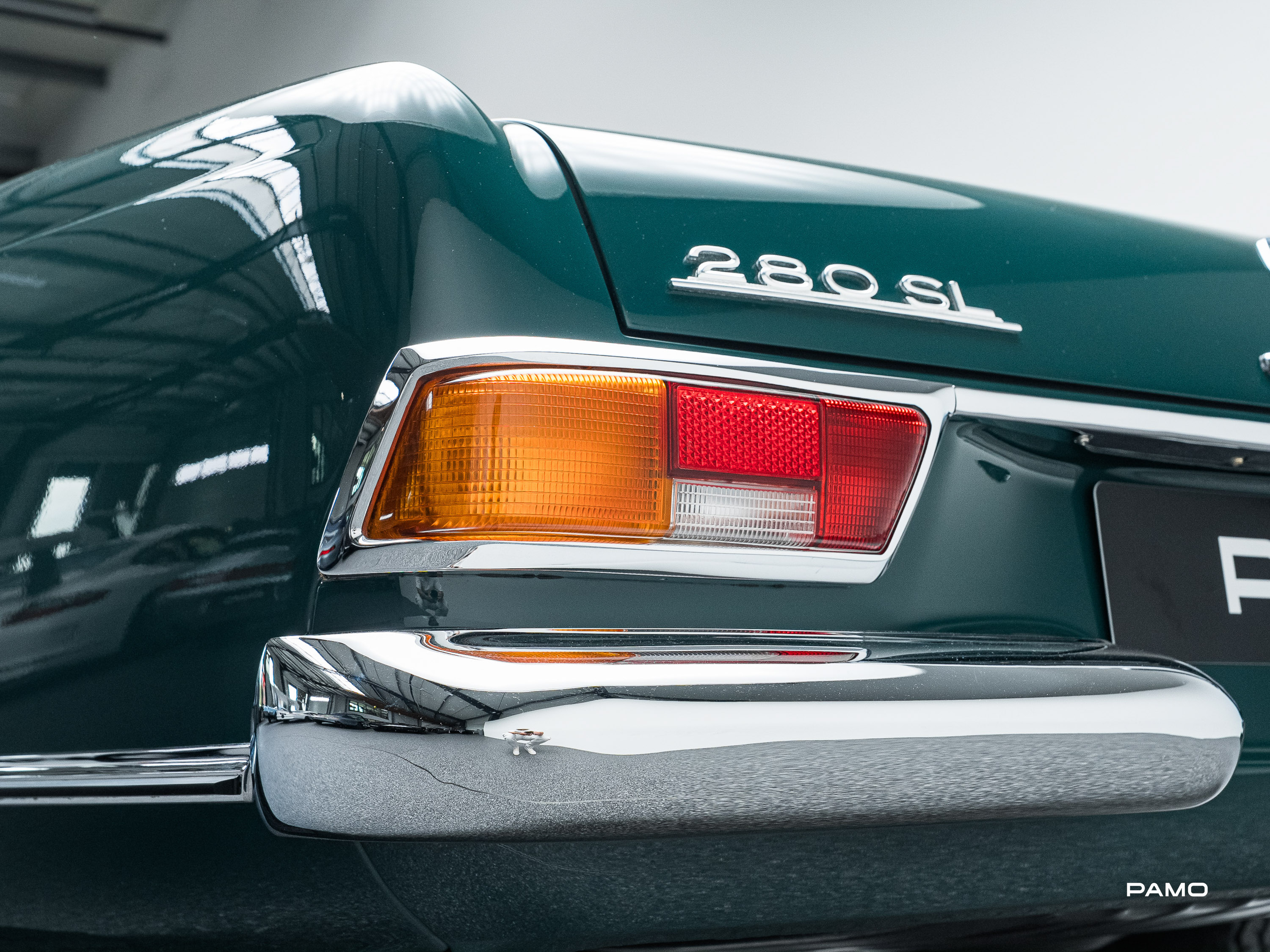 1292_Mercedes_Benz_SL_280_Pagode-33.jpg