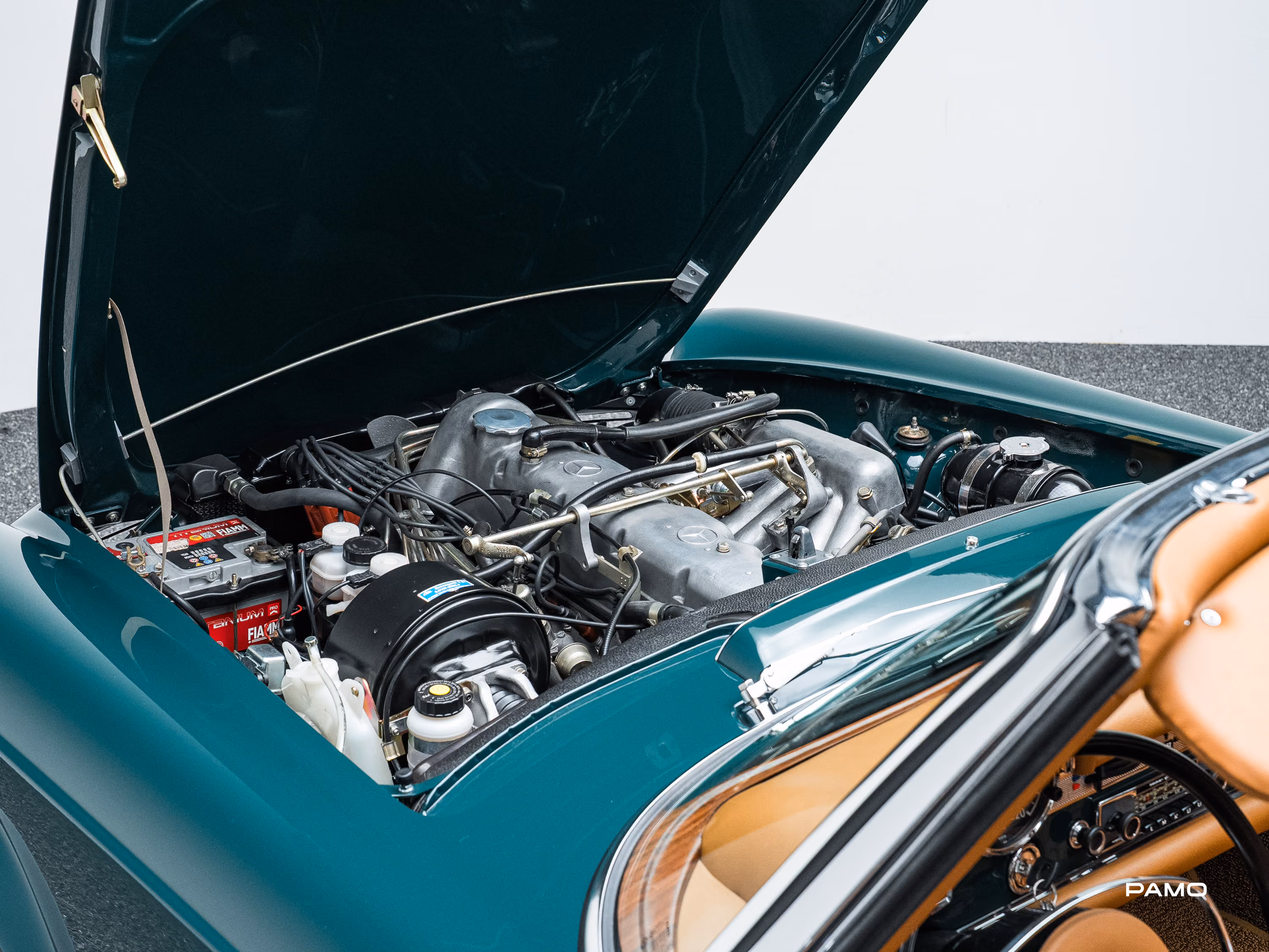 1292_Mercedes_Benz_SL_280_Pagode-44.jpg