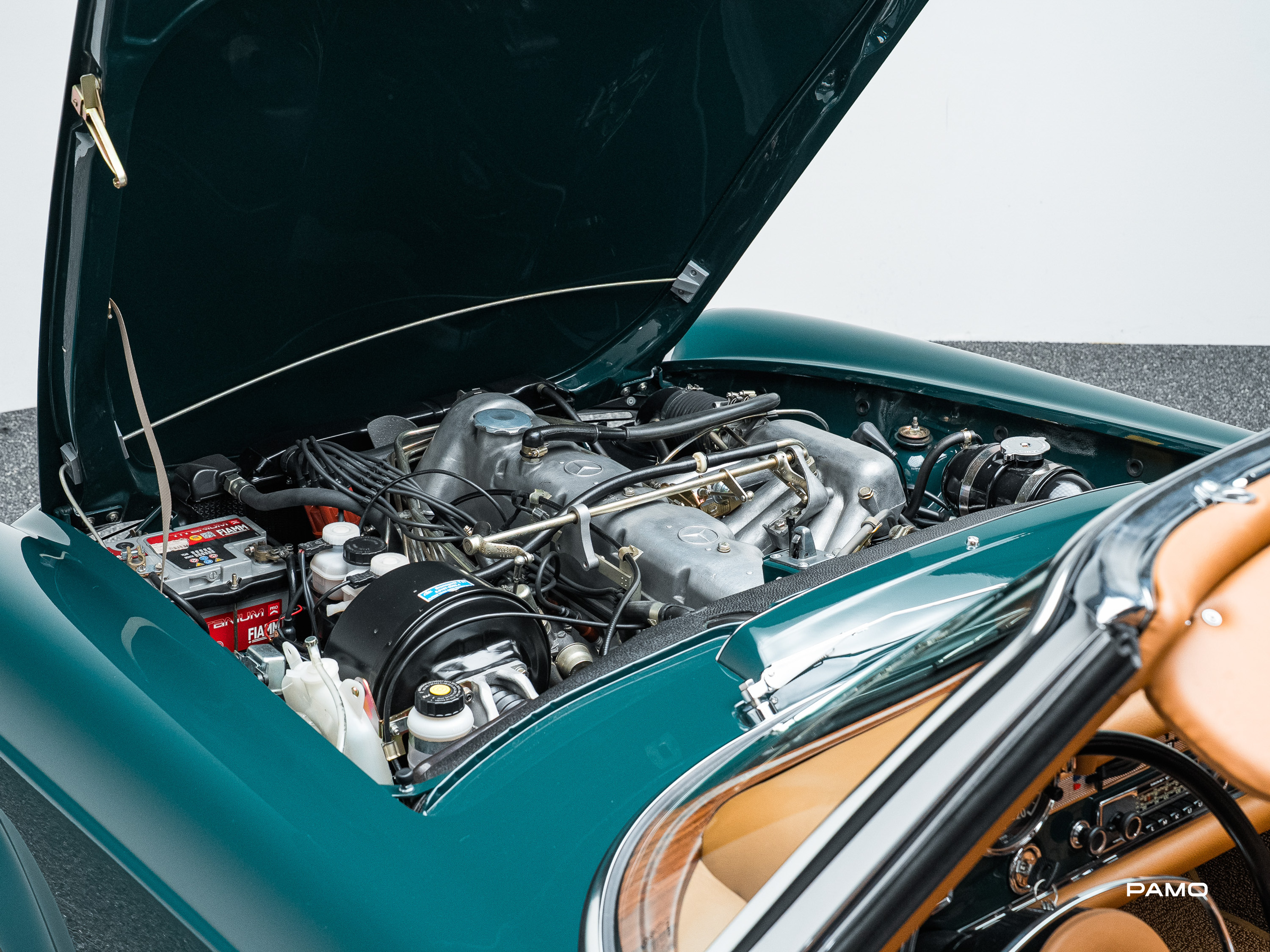 1292_Mercedes_Benz_SL_280_Pagode-44.jpg