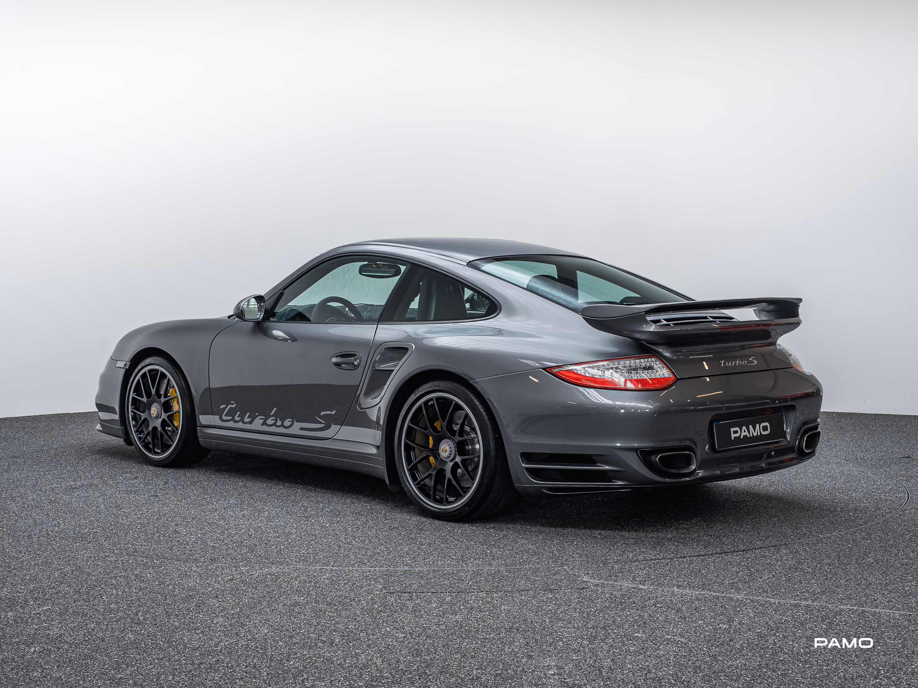 1483_Porsche_997_Turbo_S-4.jpg
