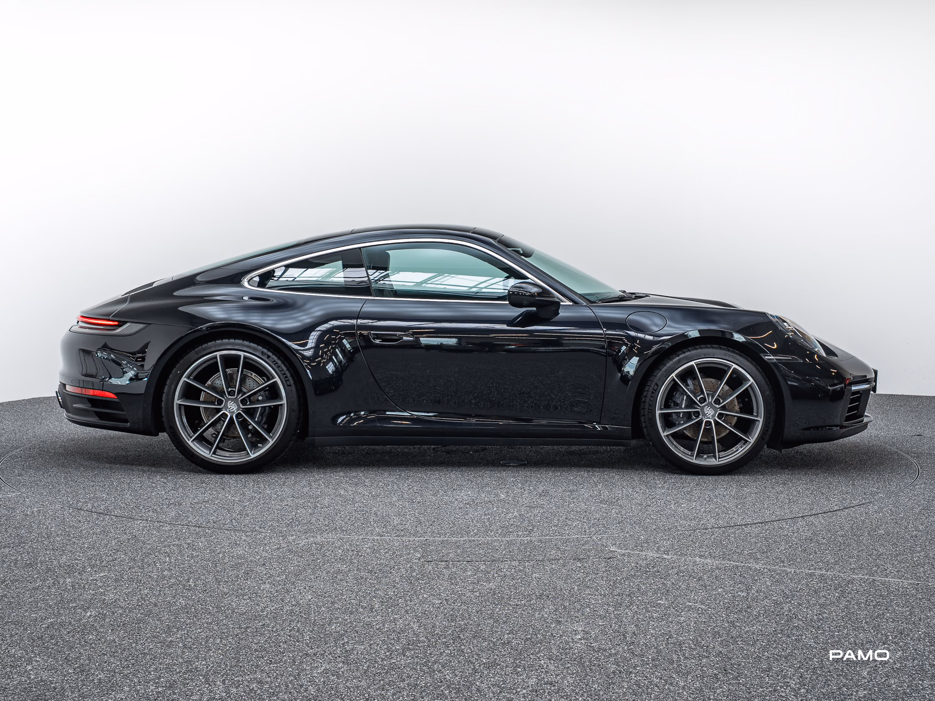 1504_Porsche_992_Carrera-8.jpg