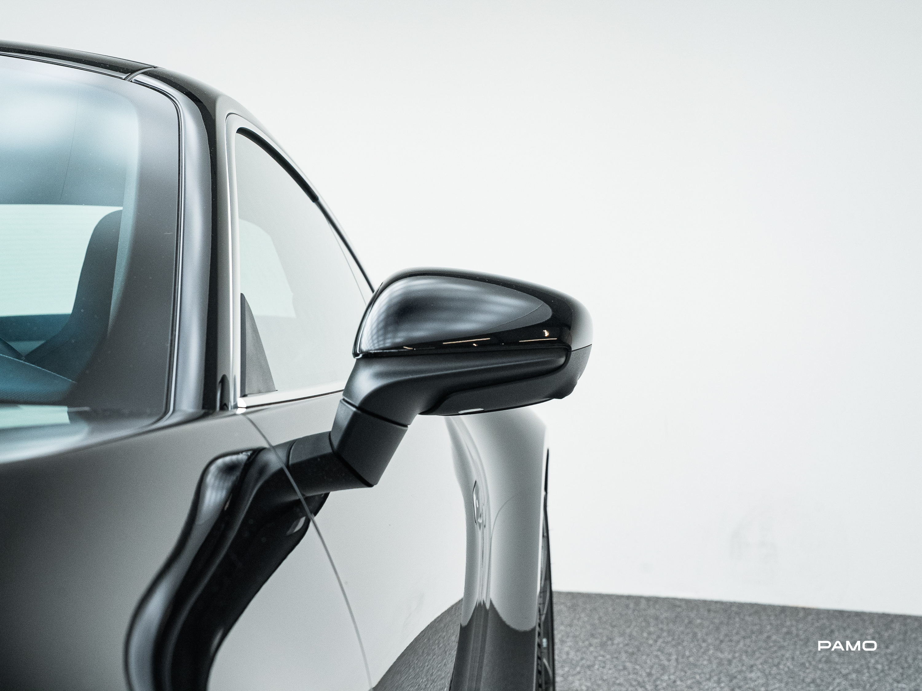 1504_Porsche_992_Carrera-13.jpg