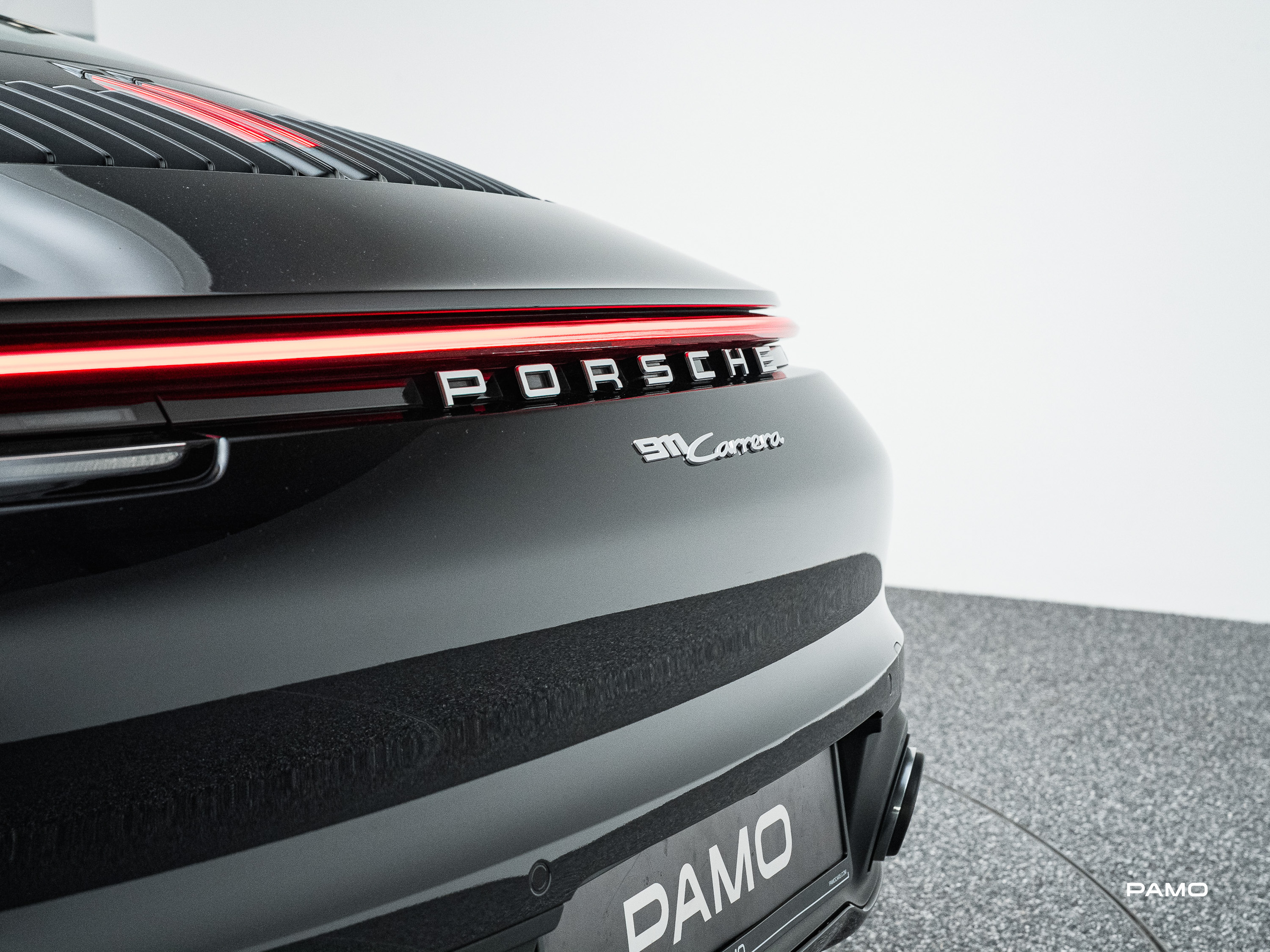 1504_Porsche_992_Carrera-23.jpg