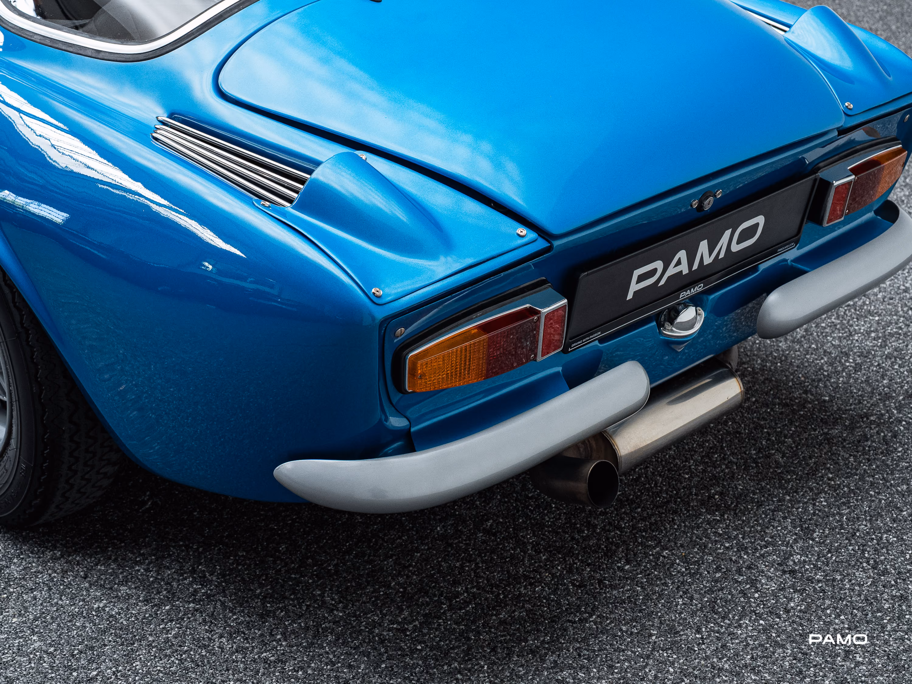 1376_Alpine_A110-15.jpg