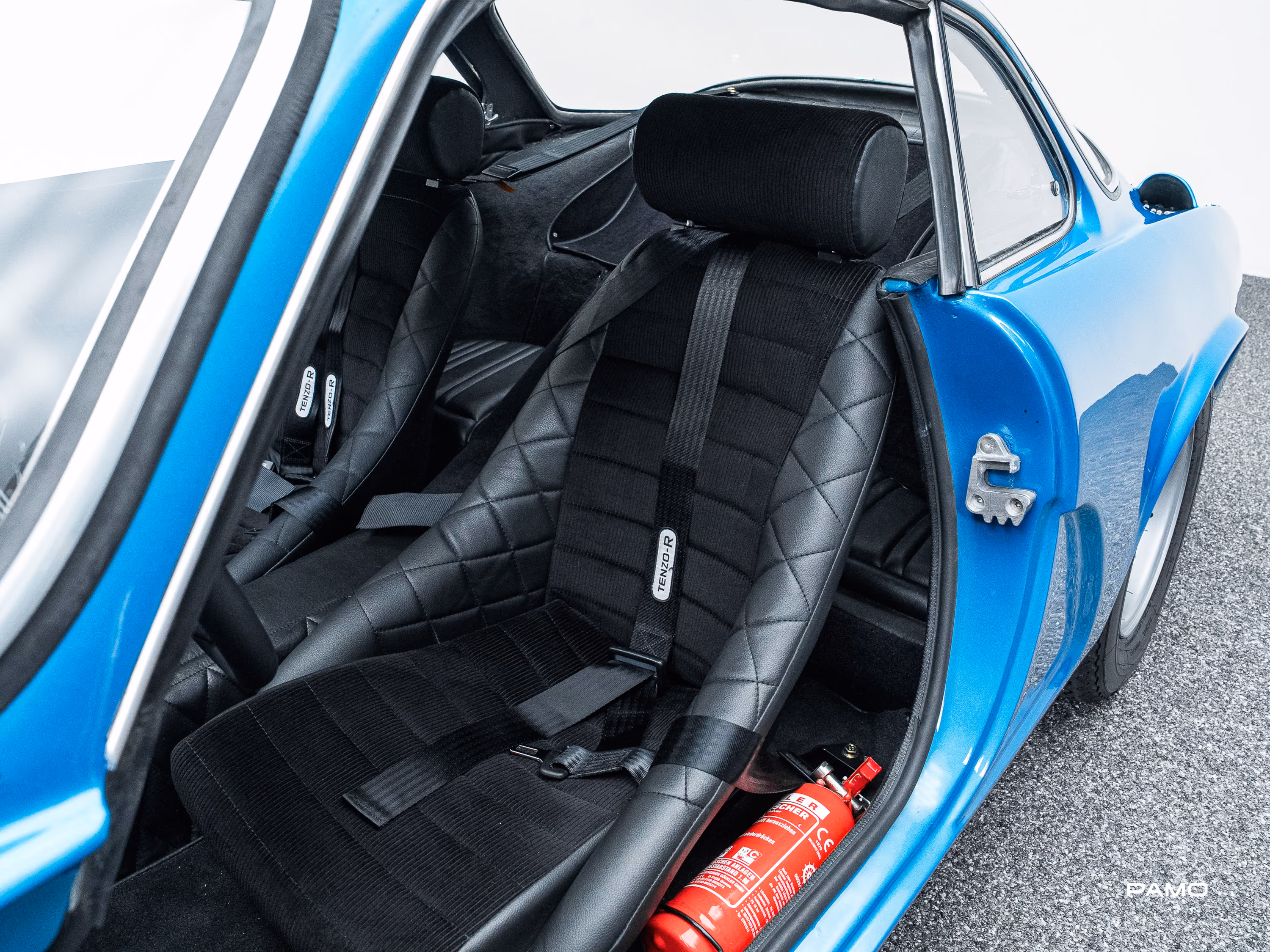 1376_Alpine_A110-18.jpg