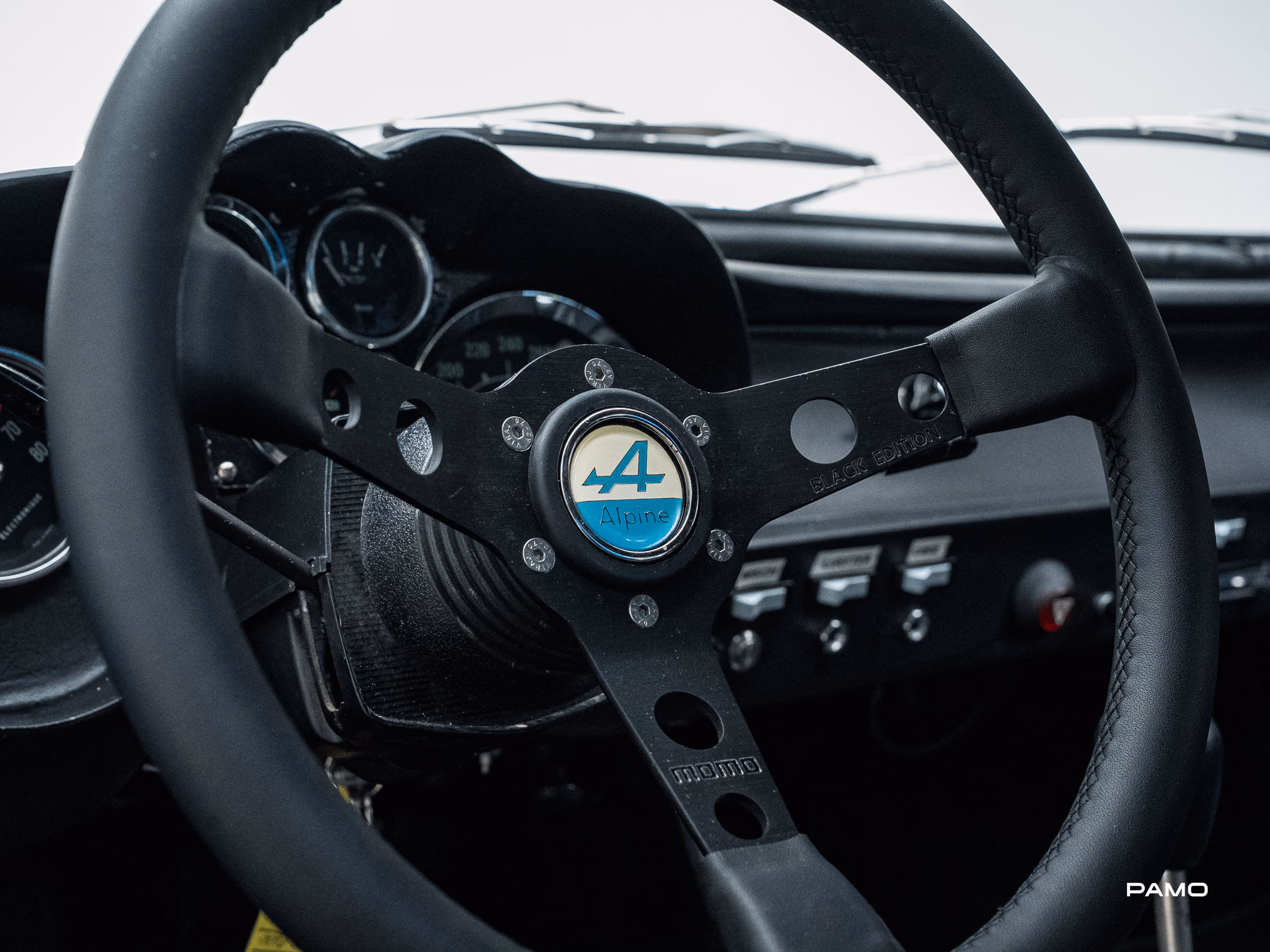 1376_Alpine_A110-30.jpg