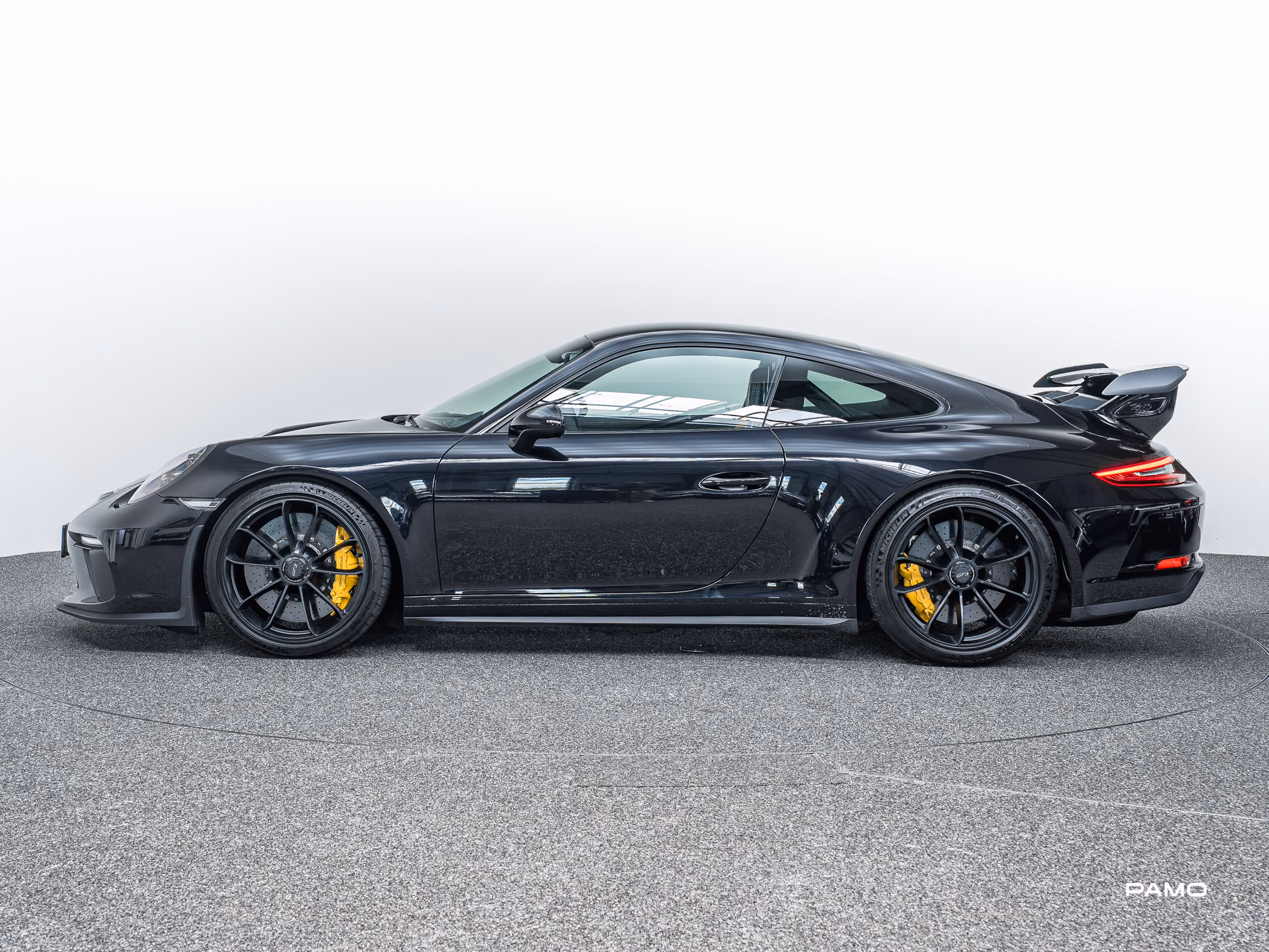 1500_Porsche_991.2_GT3-4.jpg