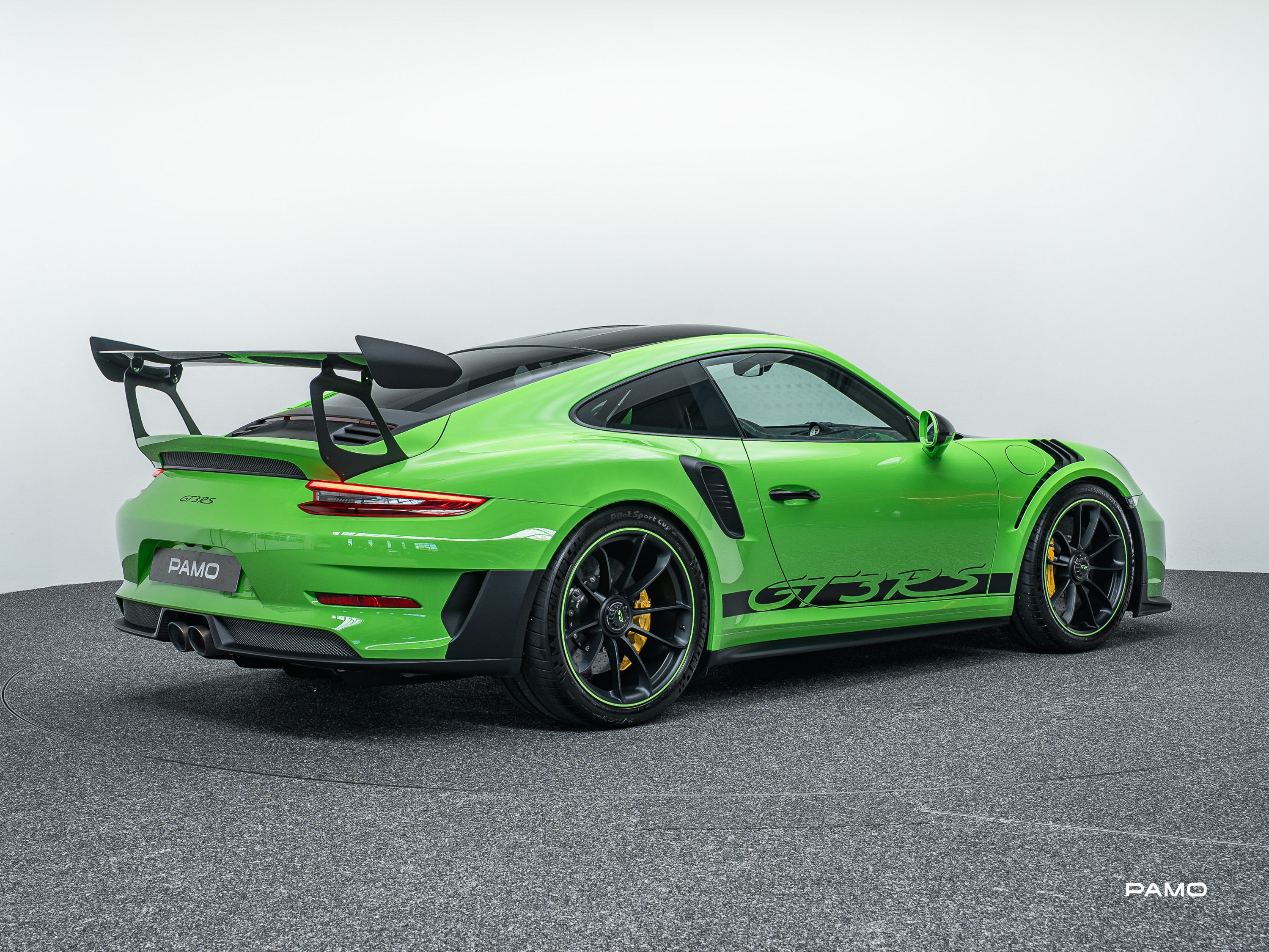895_Porsche_991.2_GT3RS-6.jpg