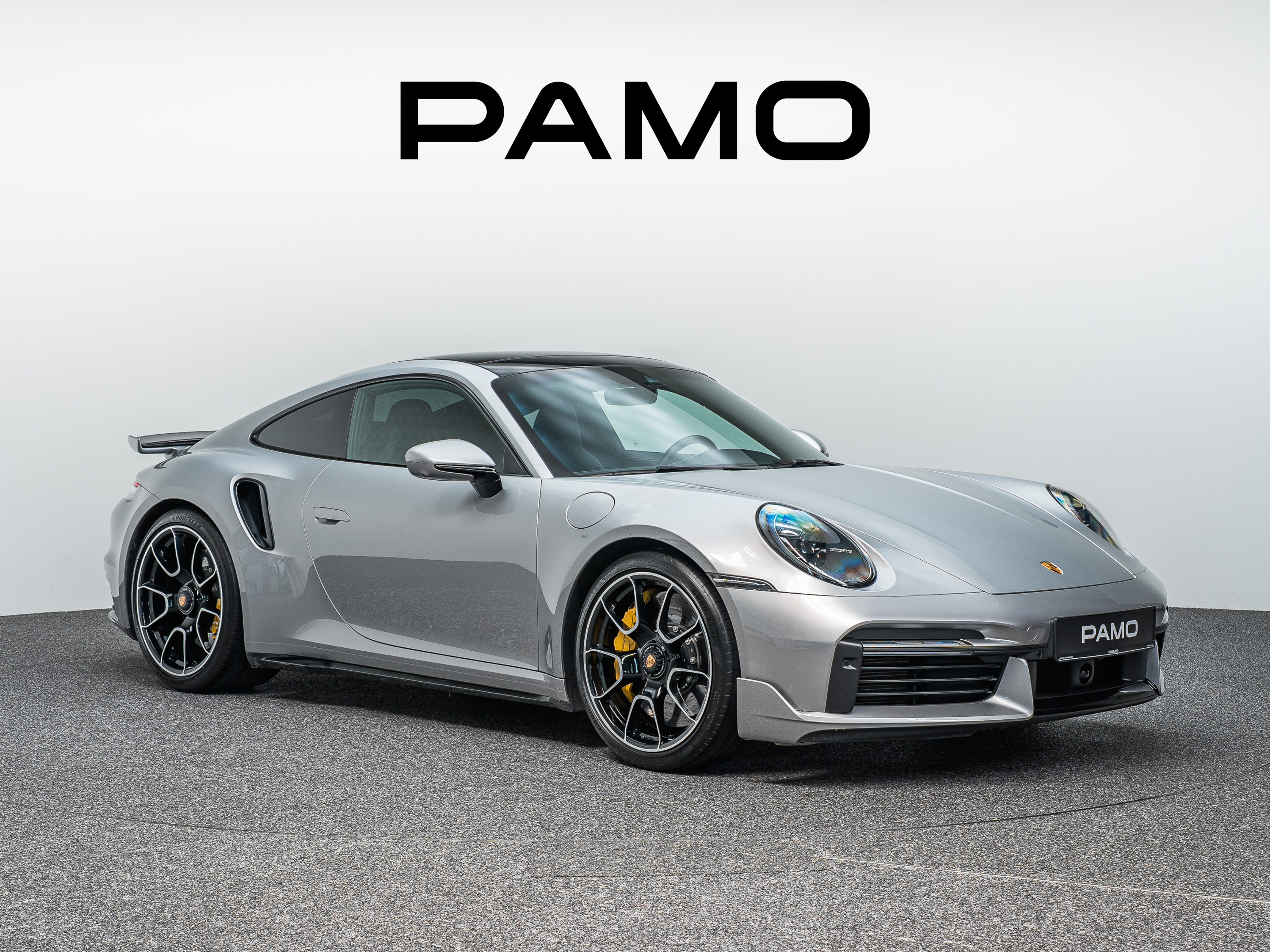 1503_Porsche_992_Turbo_S_Cabrio-0,1.jpg