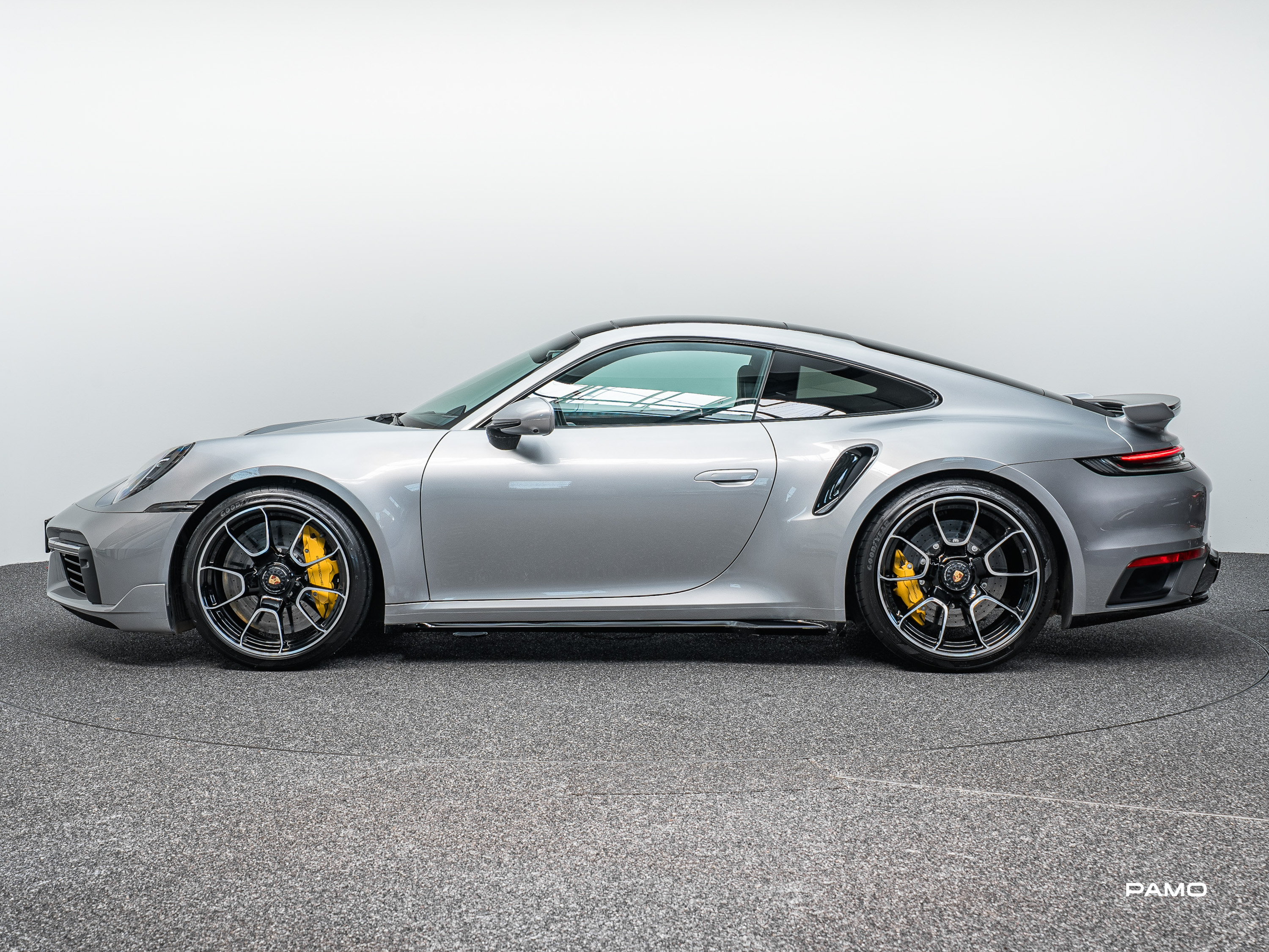 1503_Porsche_992_Turbo_S_Cabrio-3.jpg