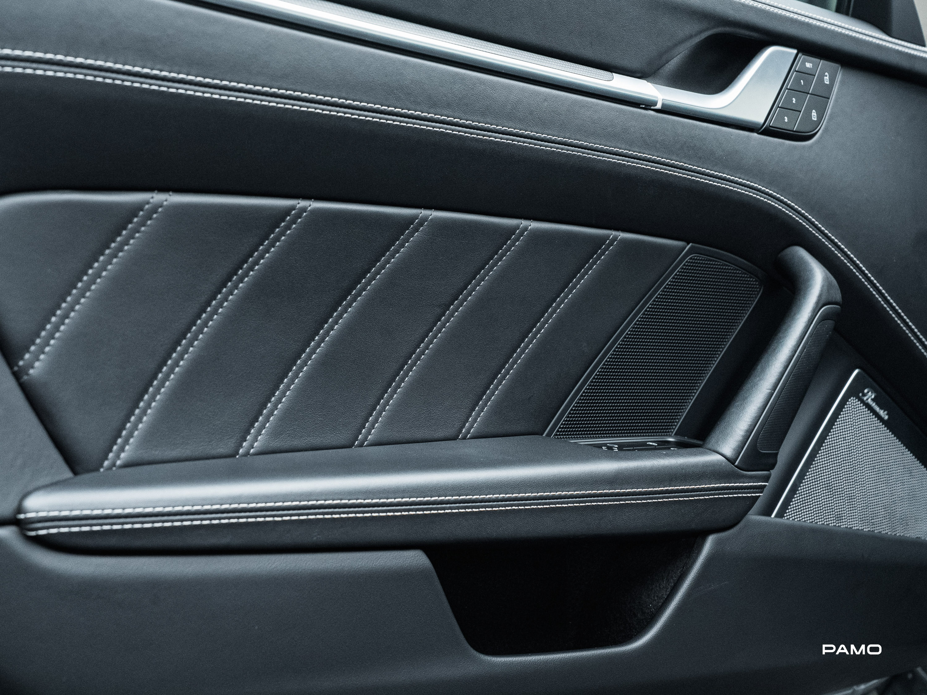 1503_Porsche_992_Turbo_S_Cabrio-18.jpg