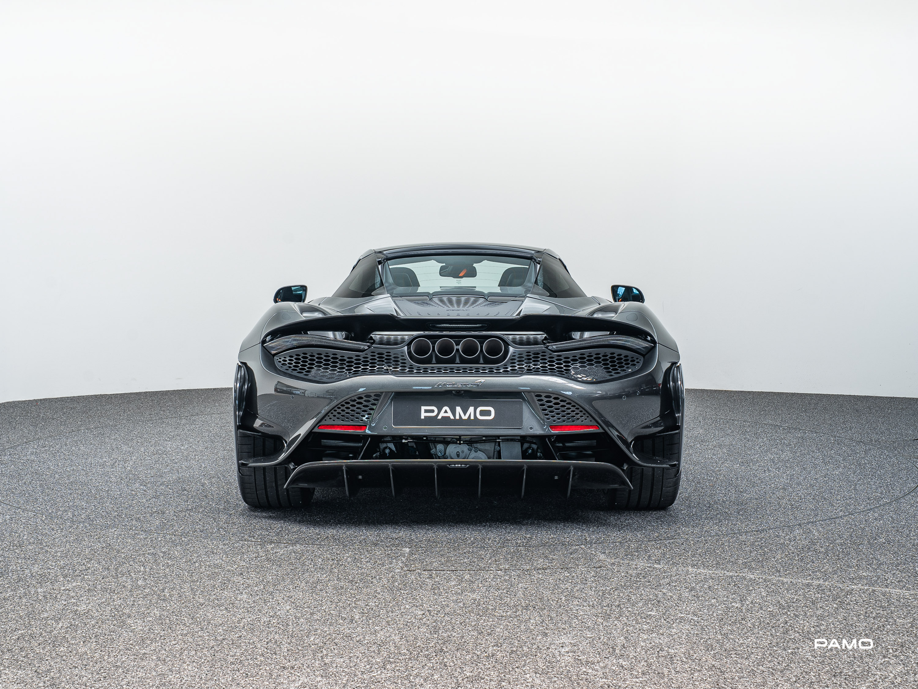 1505_McLaren_675LT-5.jpg