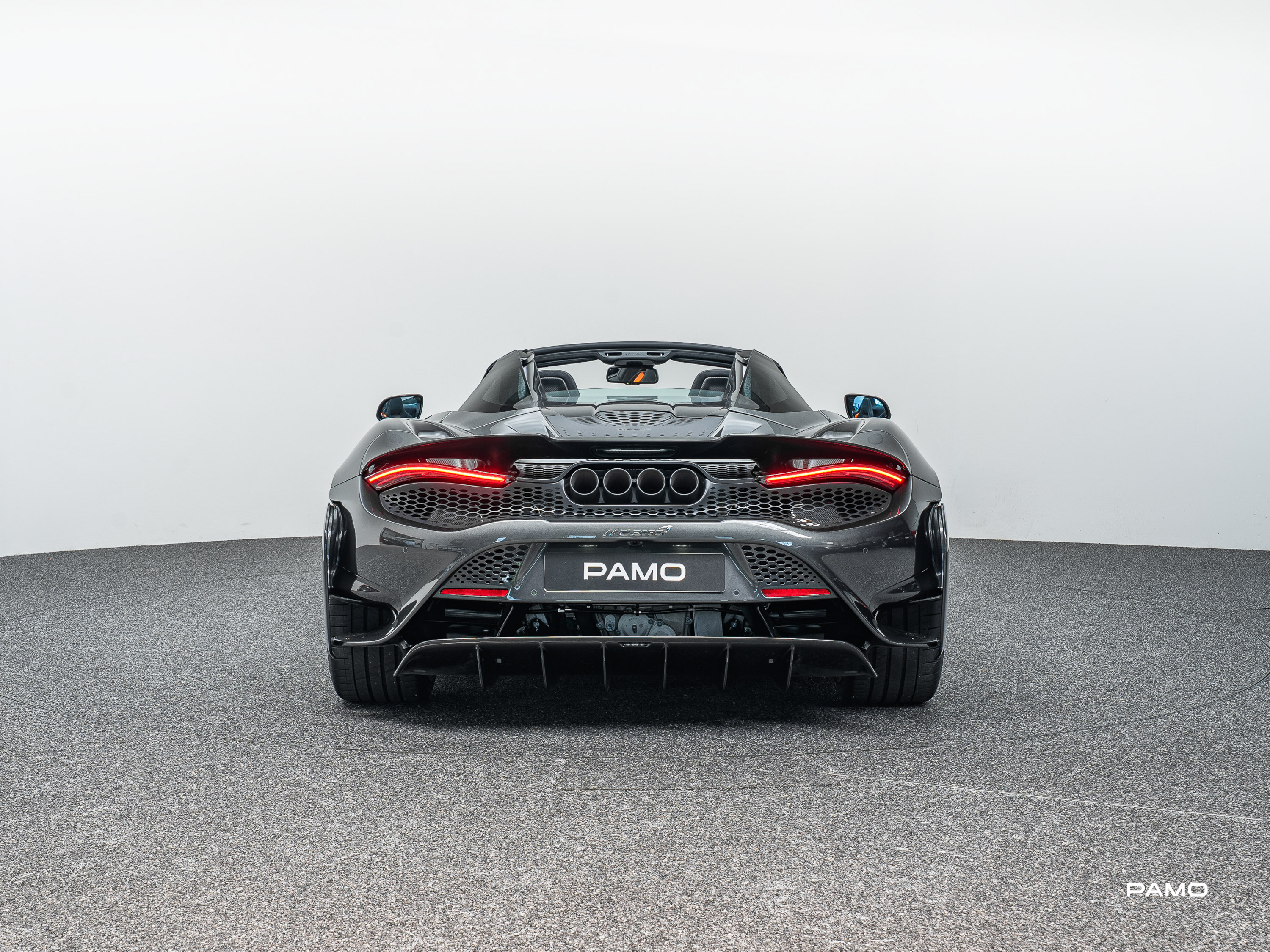 1505_McLaren_675LT-12.jpg