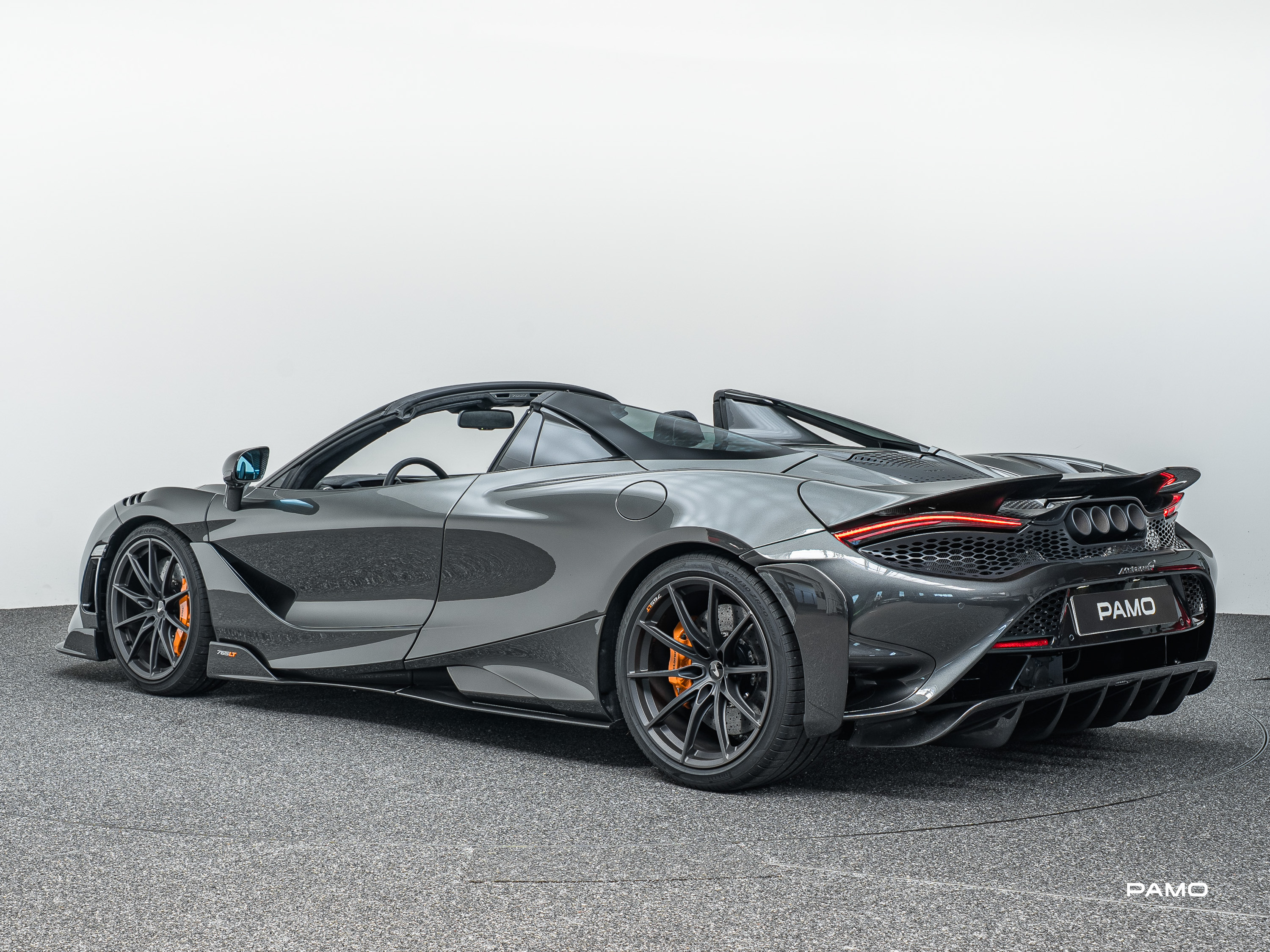 1505_McLaren_675LT-11.jpg