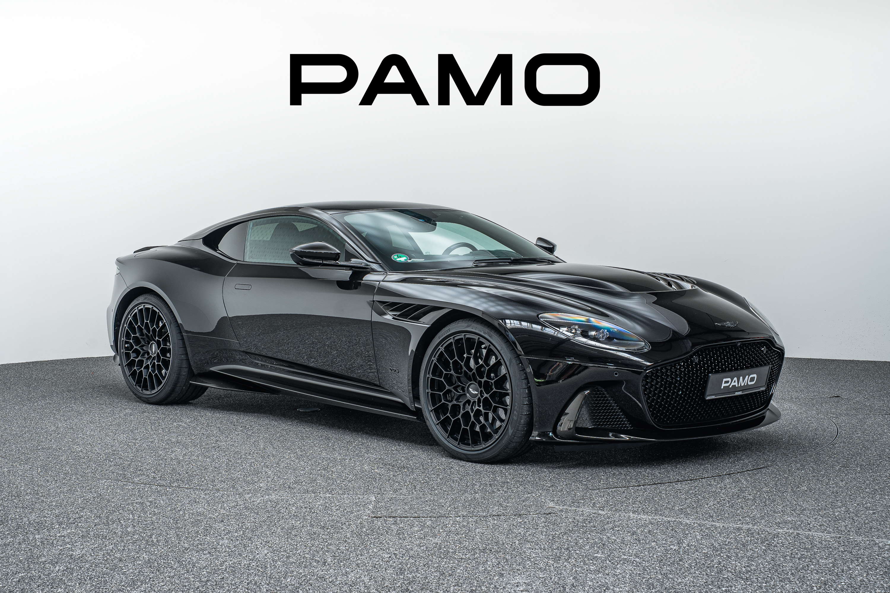 1506_Aston_Martin_DBS-0-1.jpg
