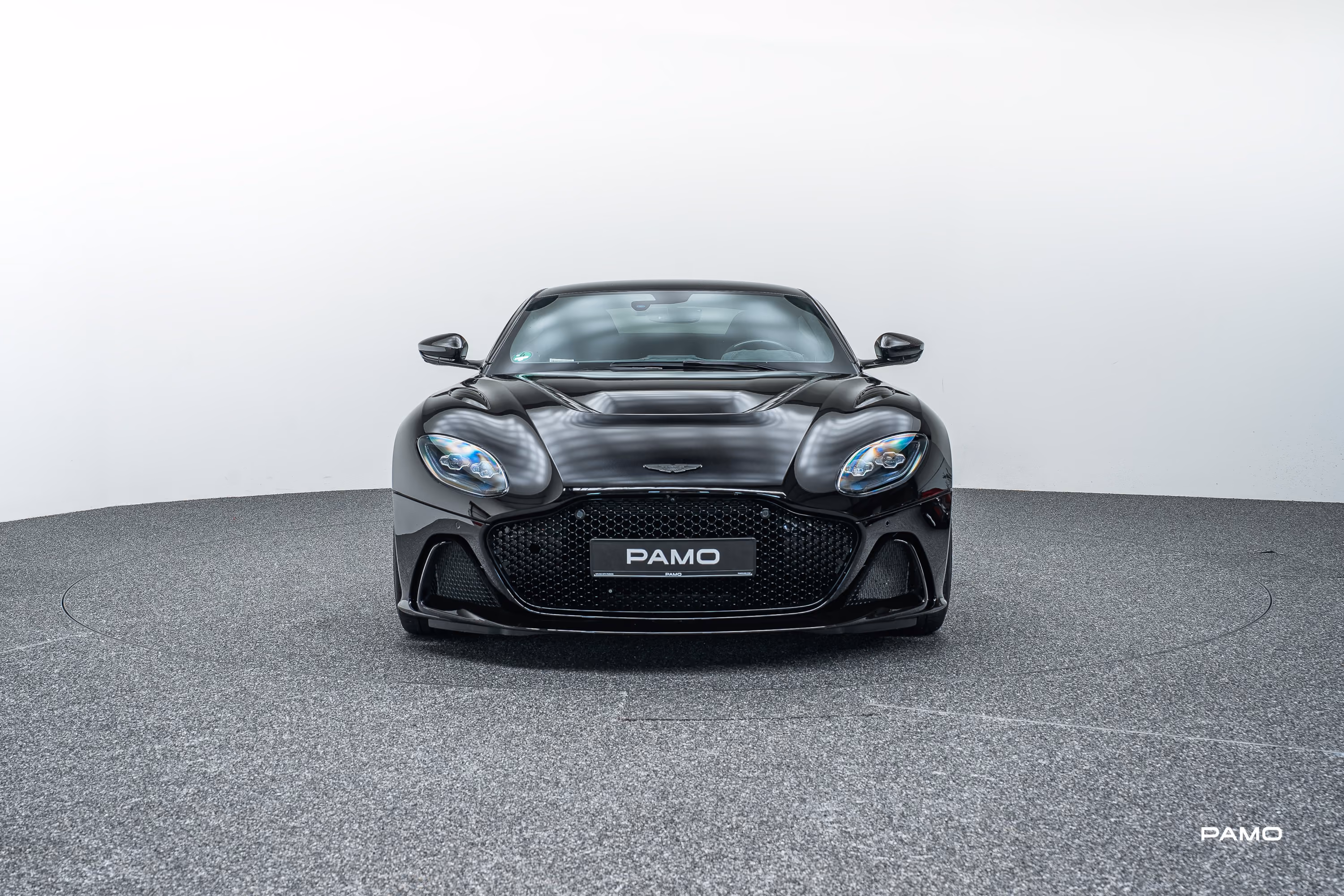 1506_Aston_Martin_DBS-1.jpg