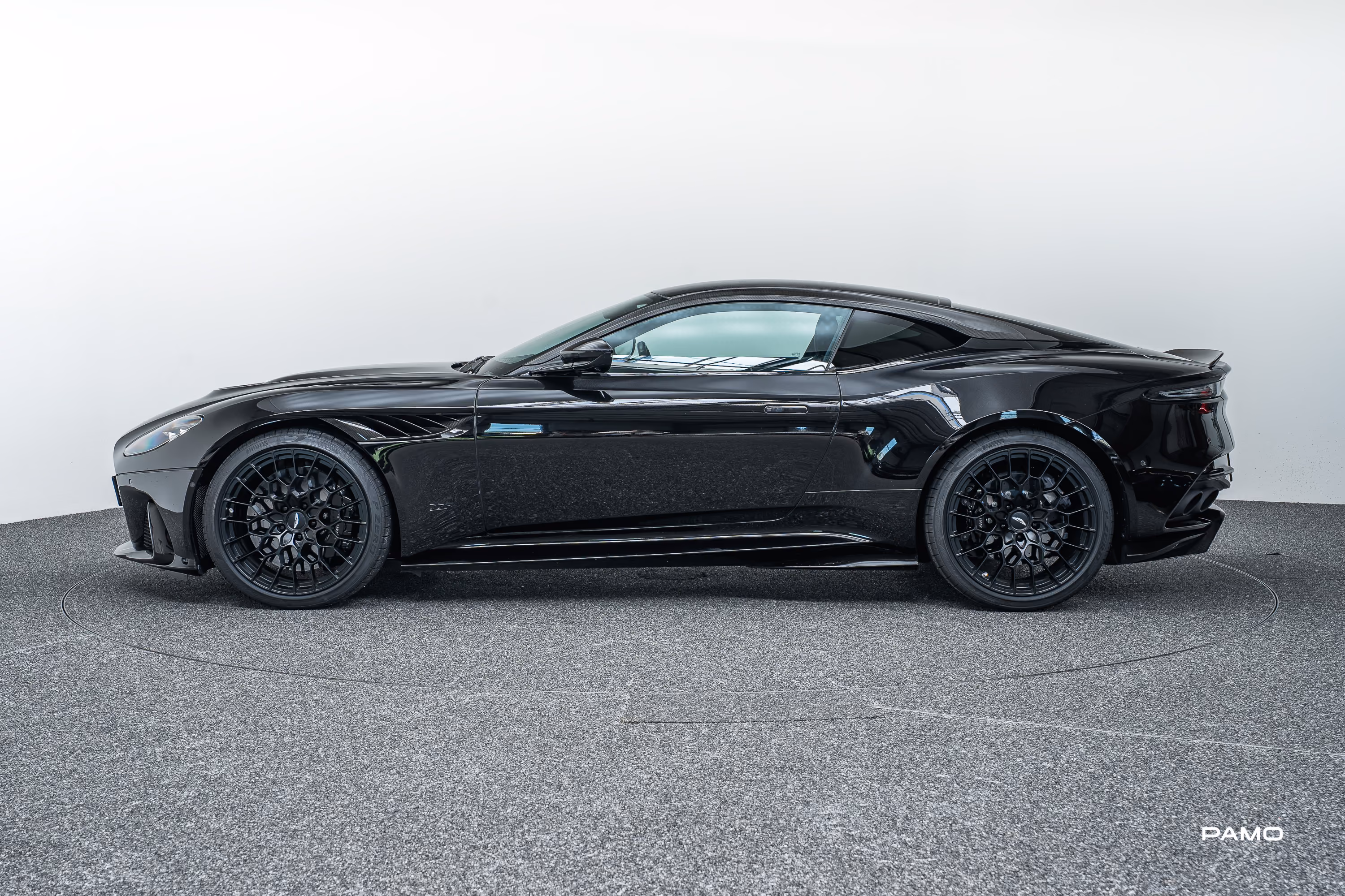 1506_Aston_Martin_DBS-3.jpg