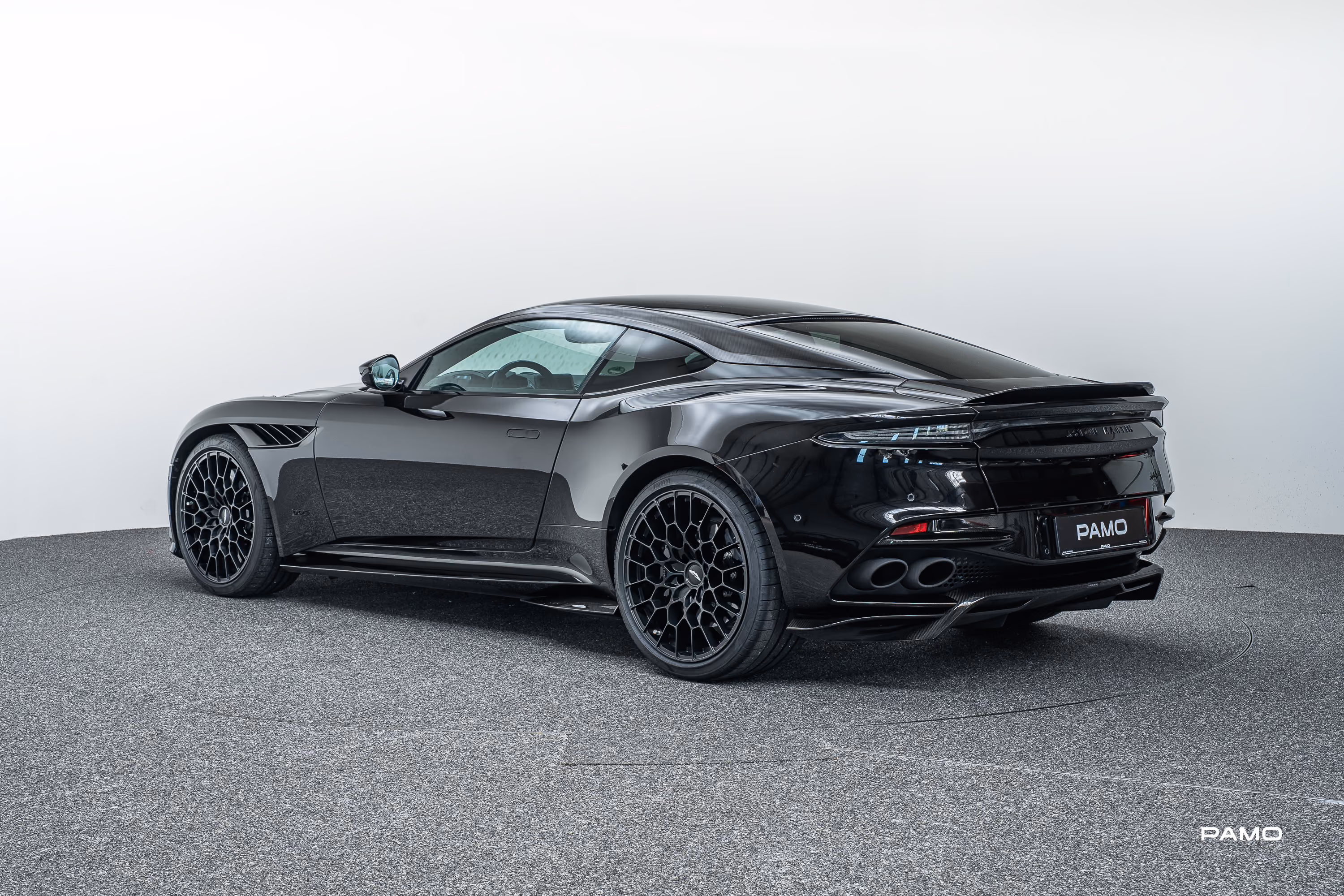 1506_Aston_Martin_DBS-4.jpg
