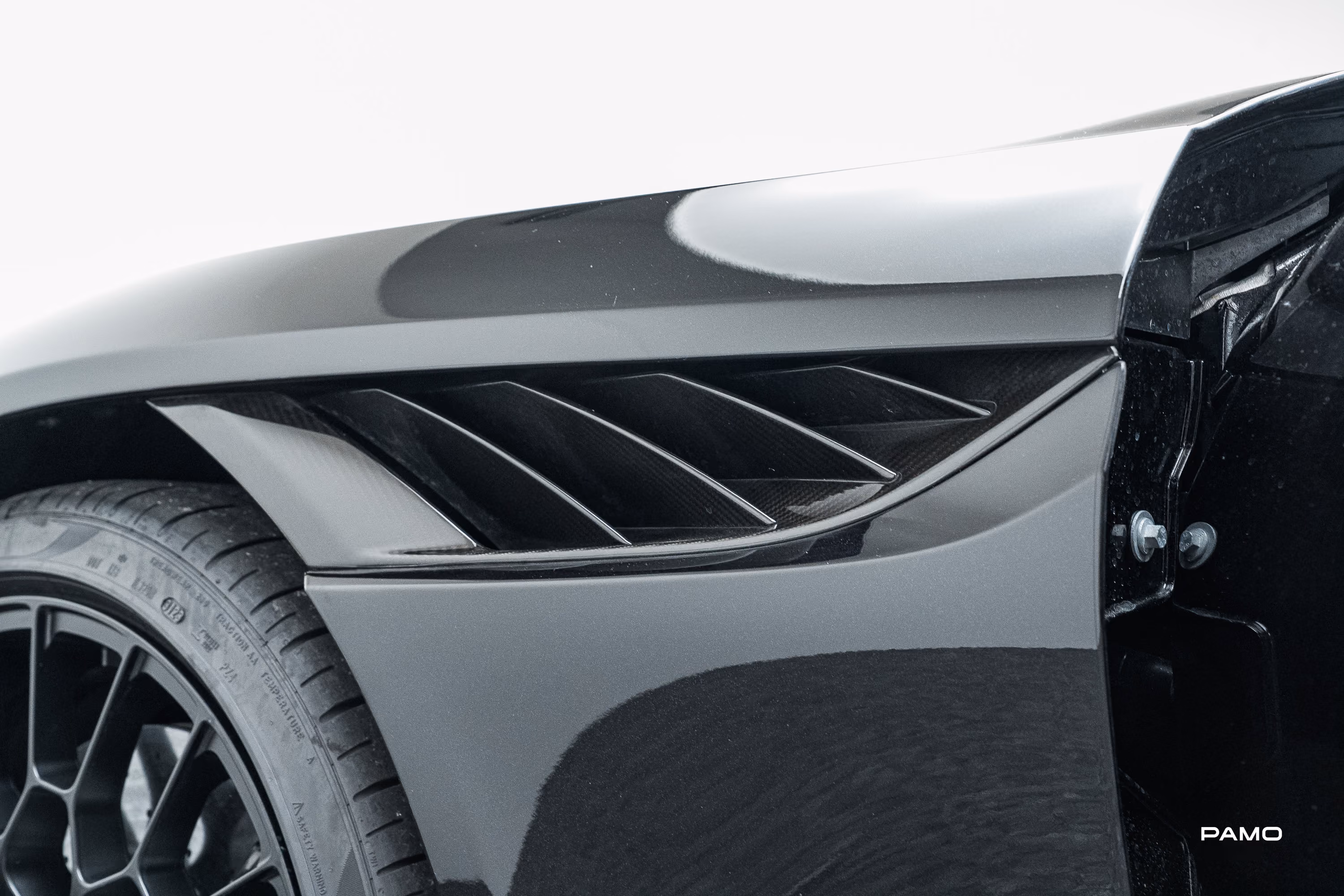 1506_Aston_Martin_DBS-26.jpg