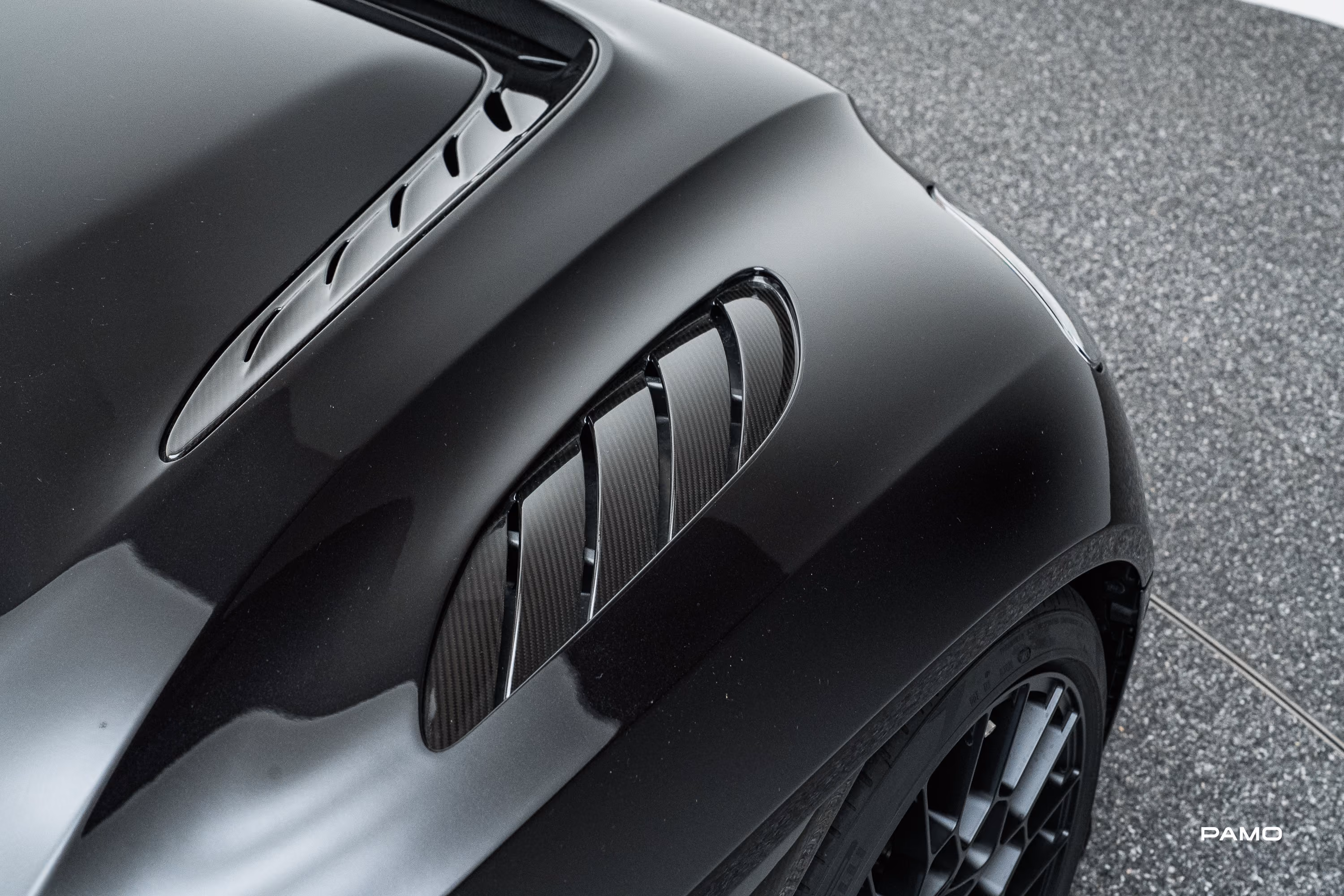 1506_Aston_Martin_DBS-30.jpg