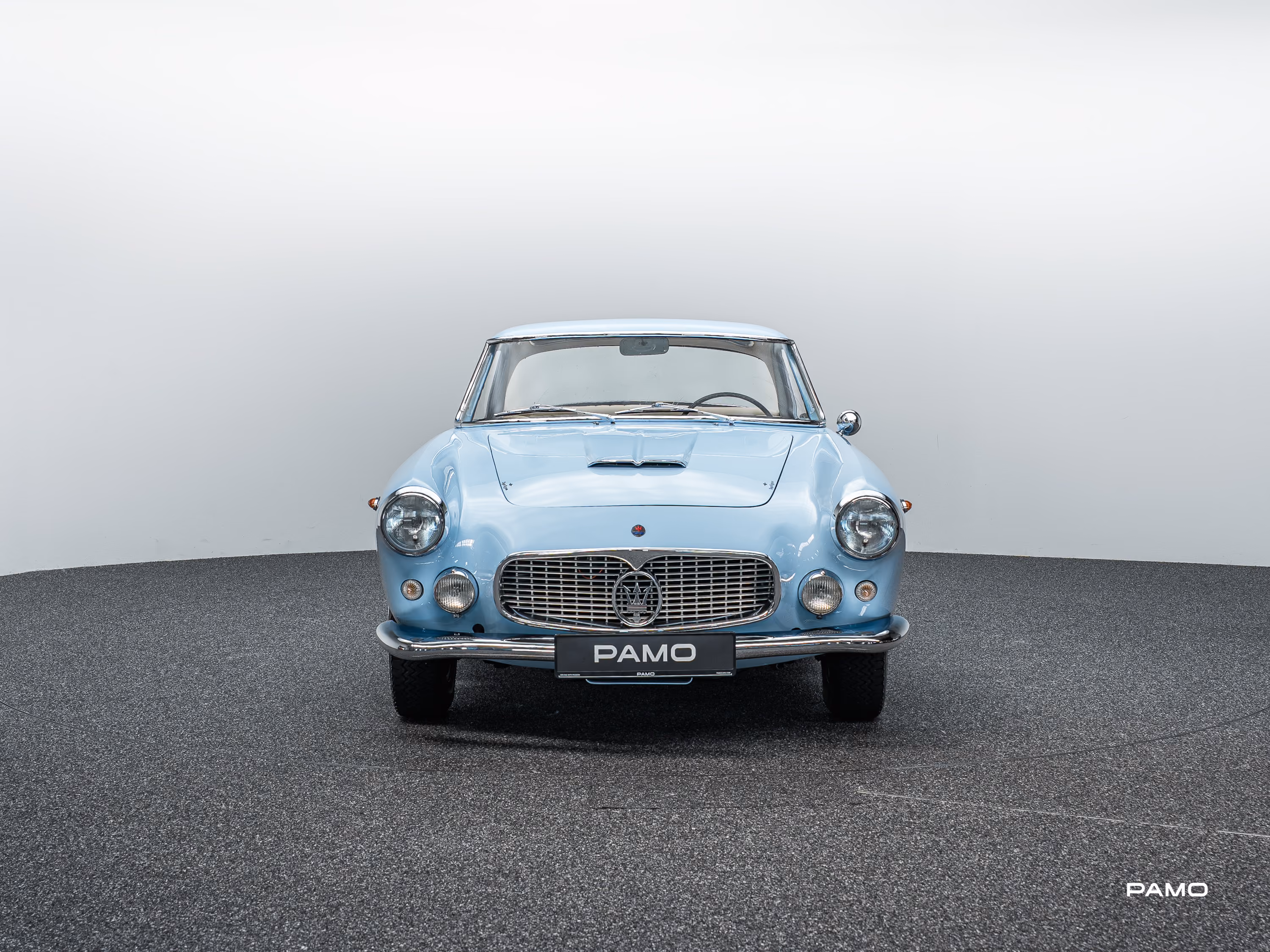 000_Maserati-2.jpg