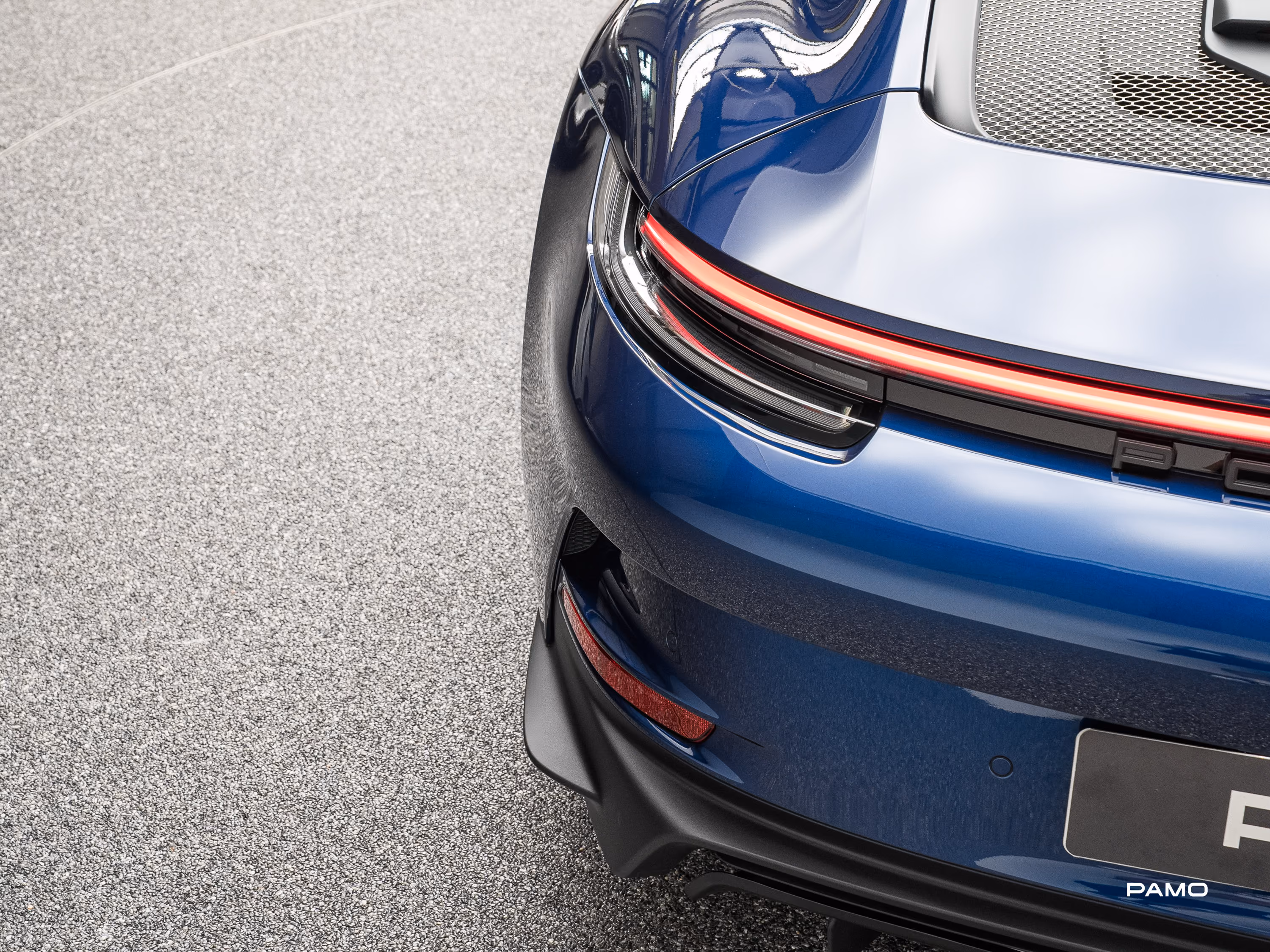 510_Porsche_992_GT3_Touring_blue-36.jpg