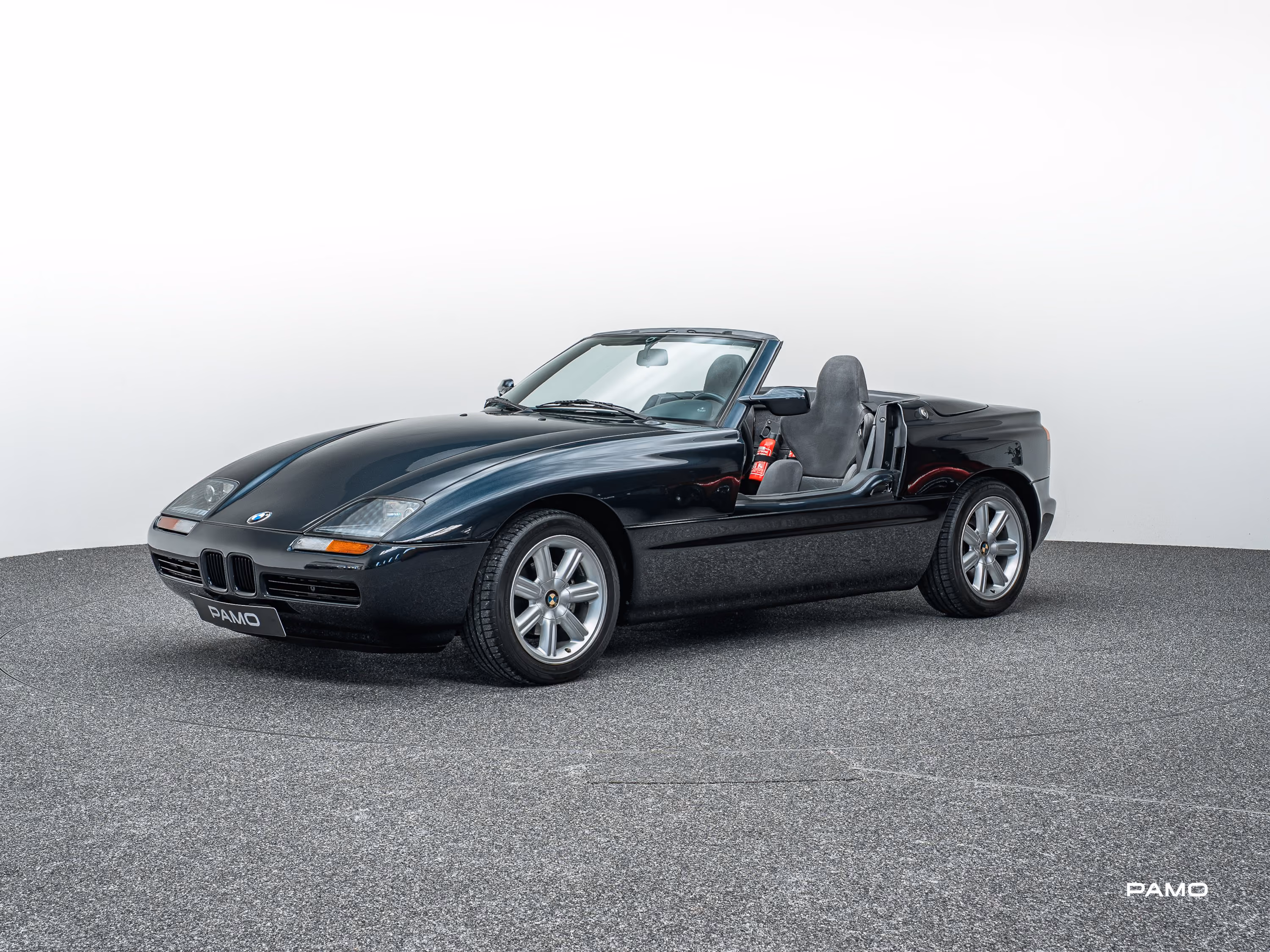 1561_BMW_Z1-1.jpg