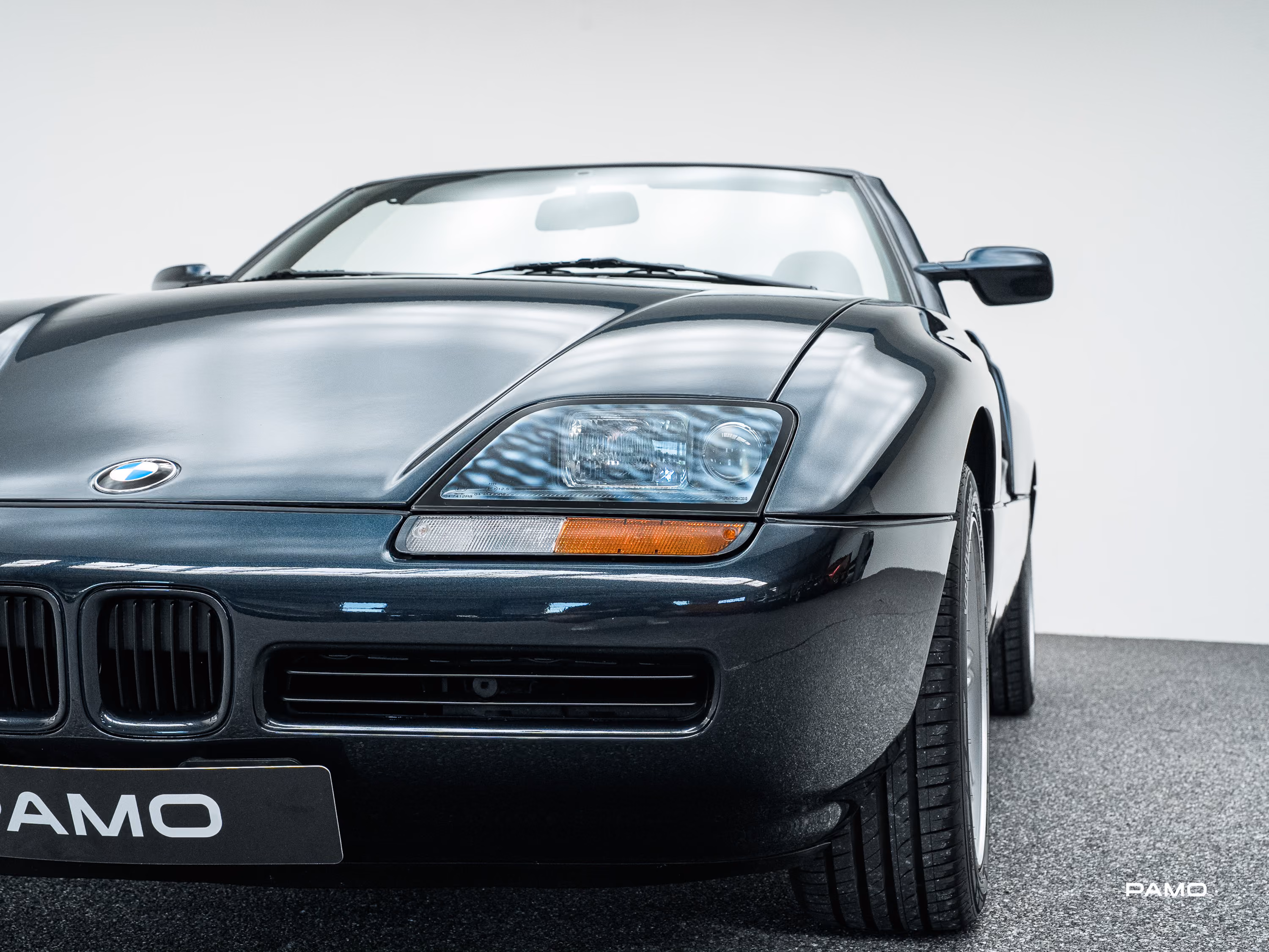 1561_BMW_Z1-9.jpg