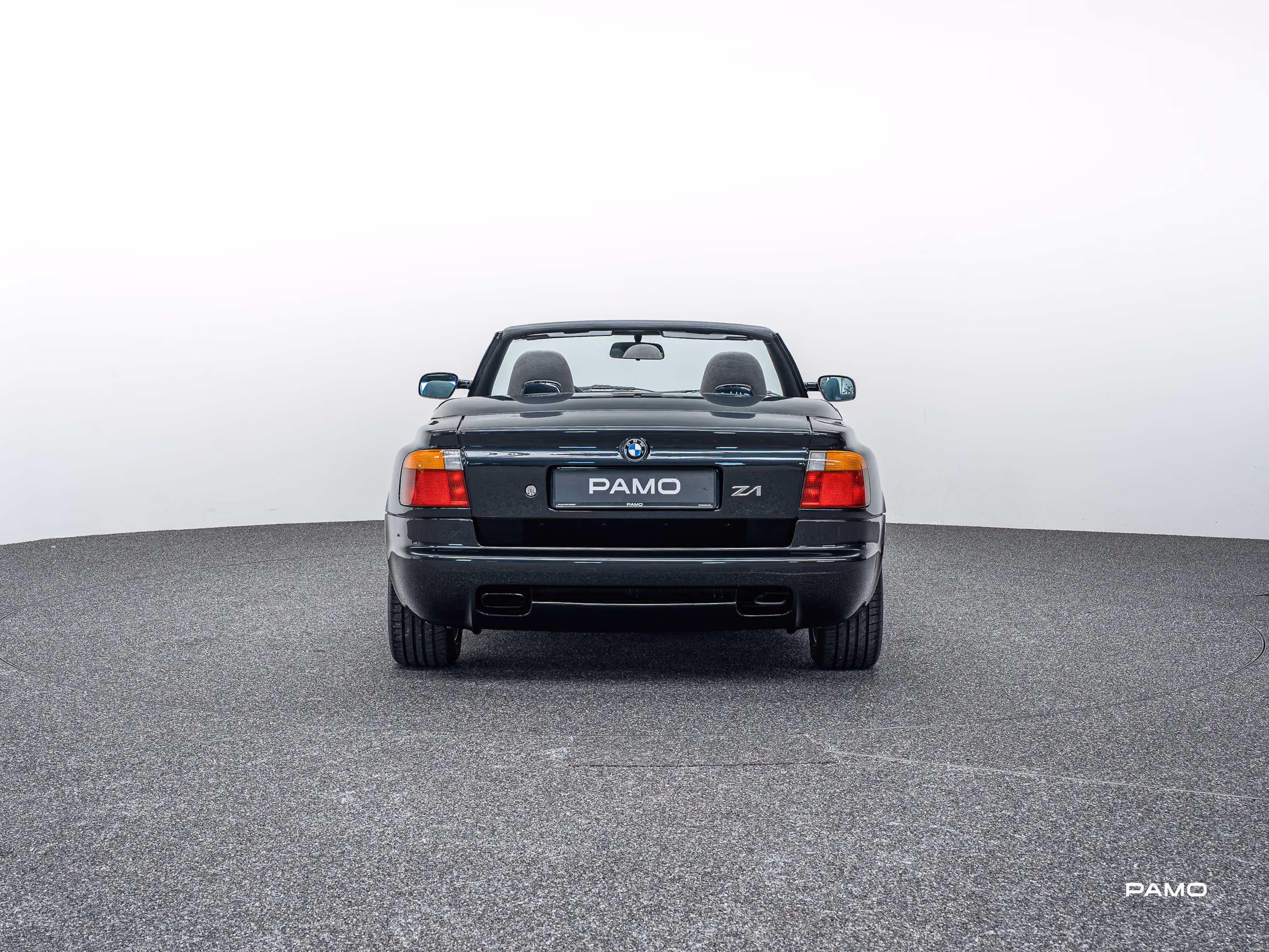 1561_BMW_Z1-5.jpg