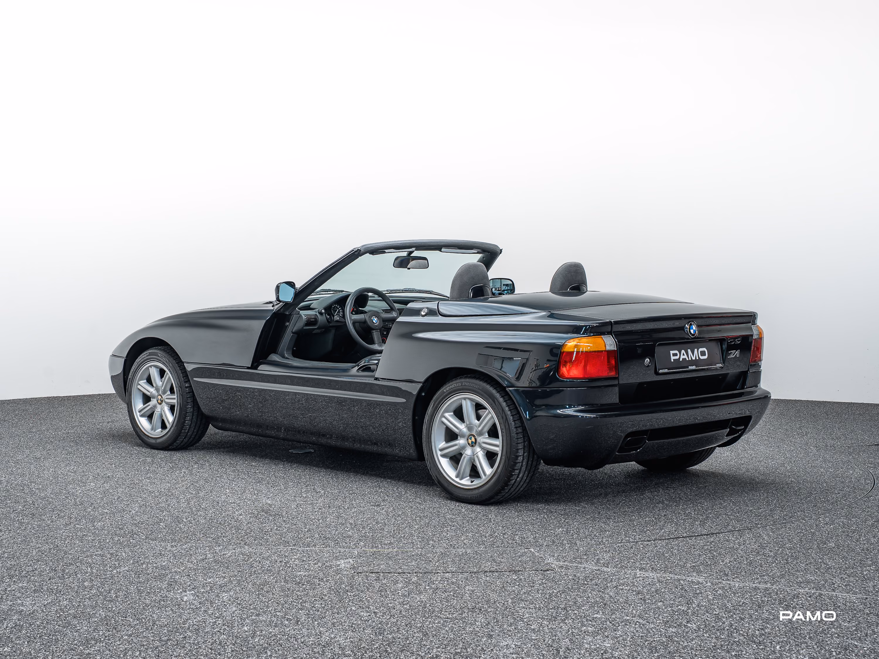 1561_BMW_Z1-4.jpg