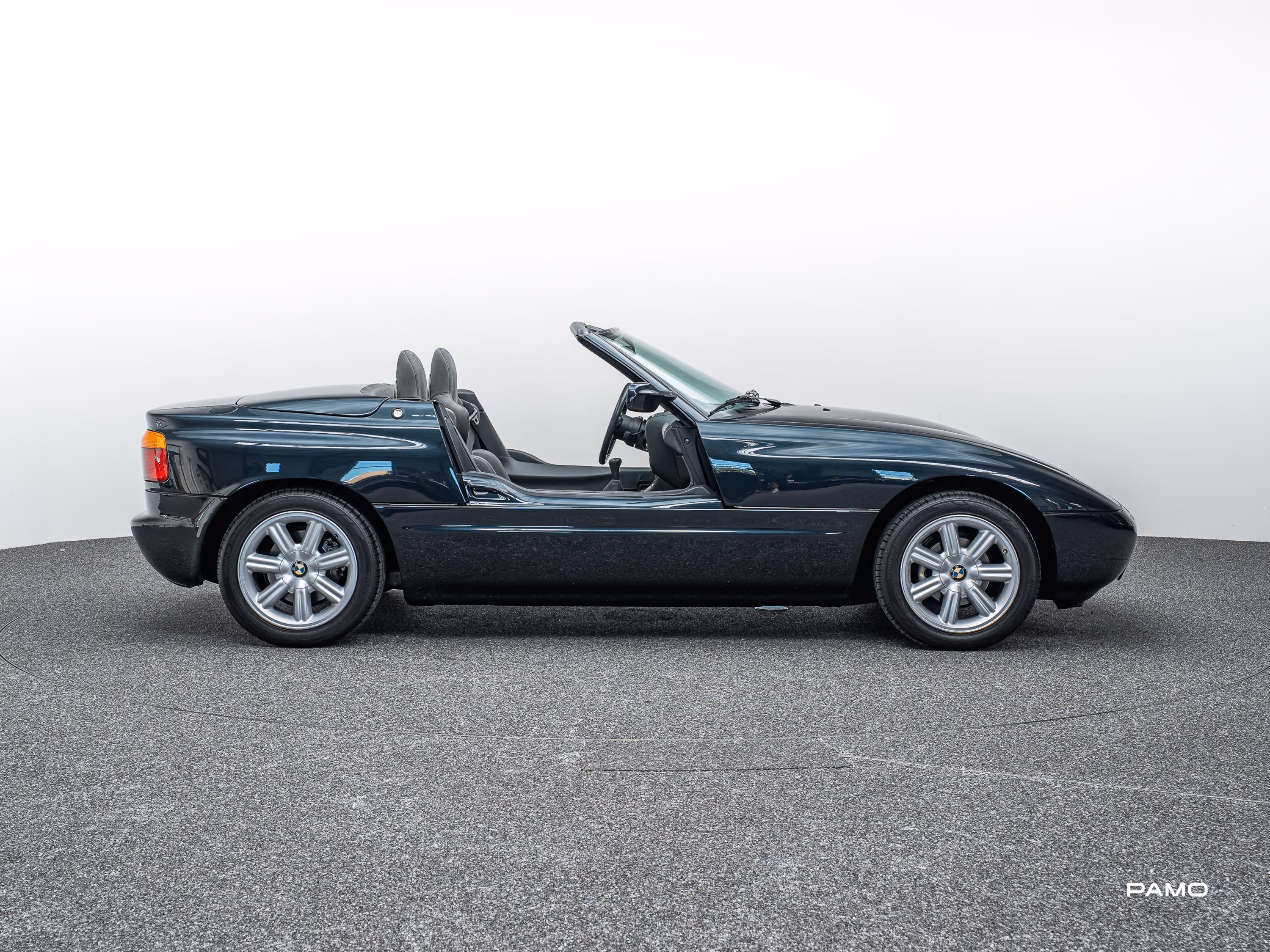 1561_BMW_Z1-7.jpg
