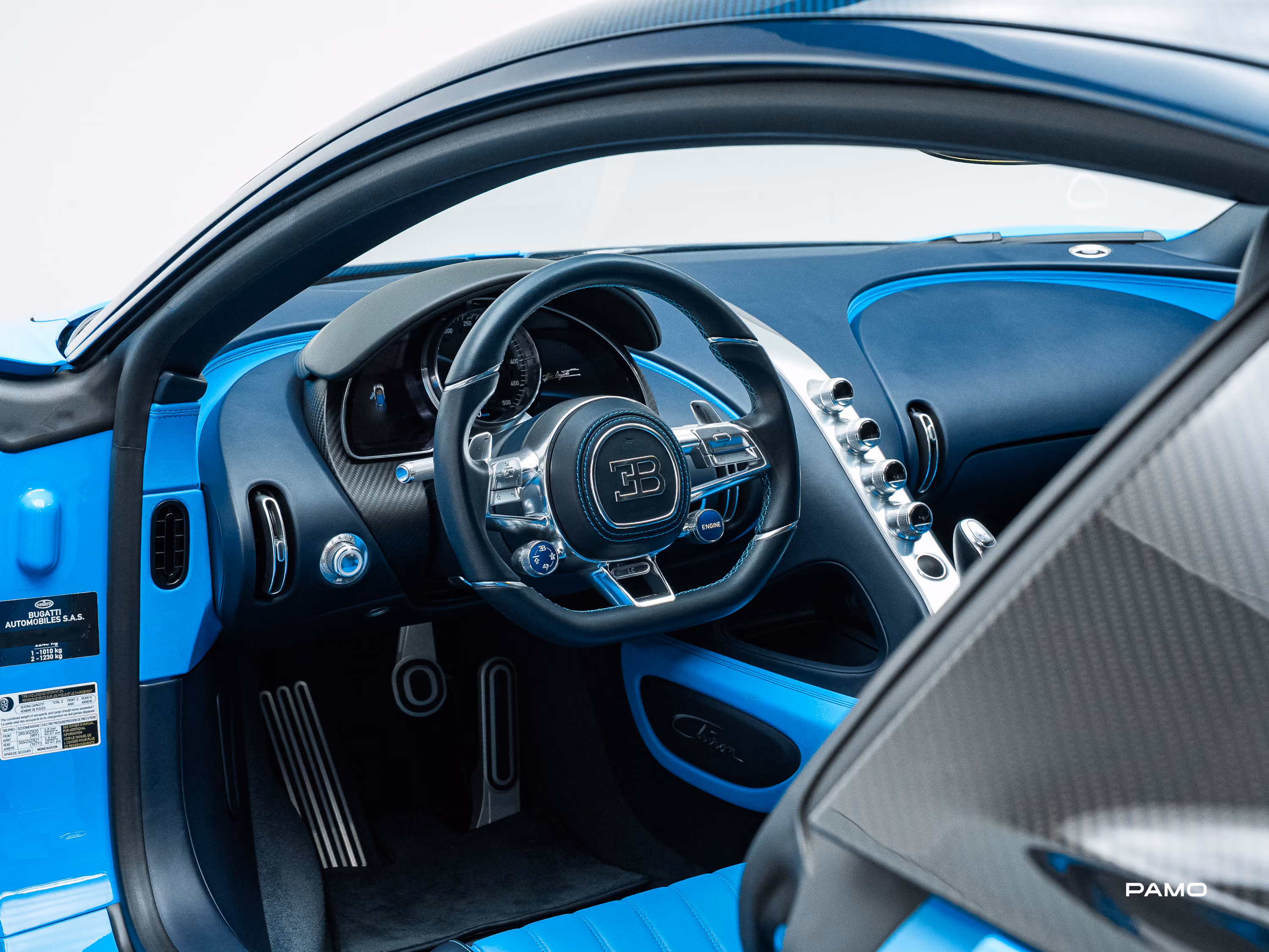 1567_Bugatti_Chiron_blue-28.jpg