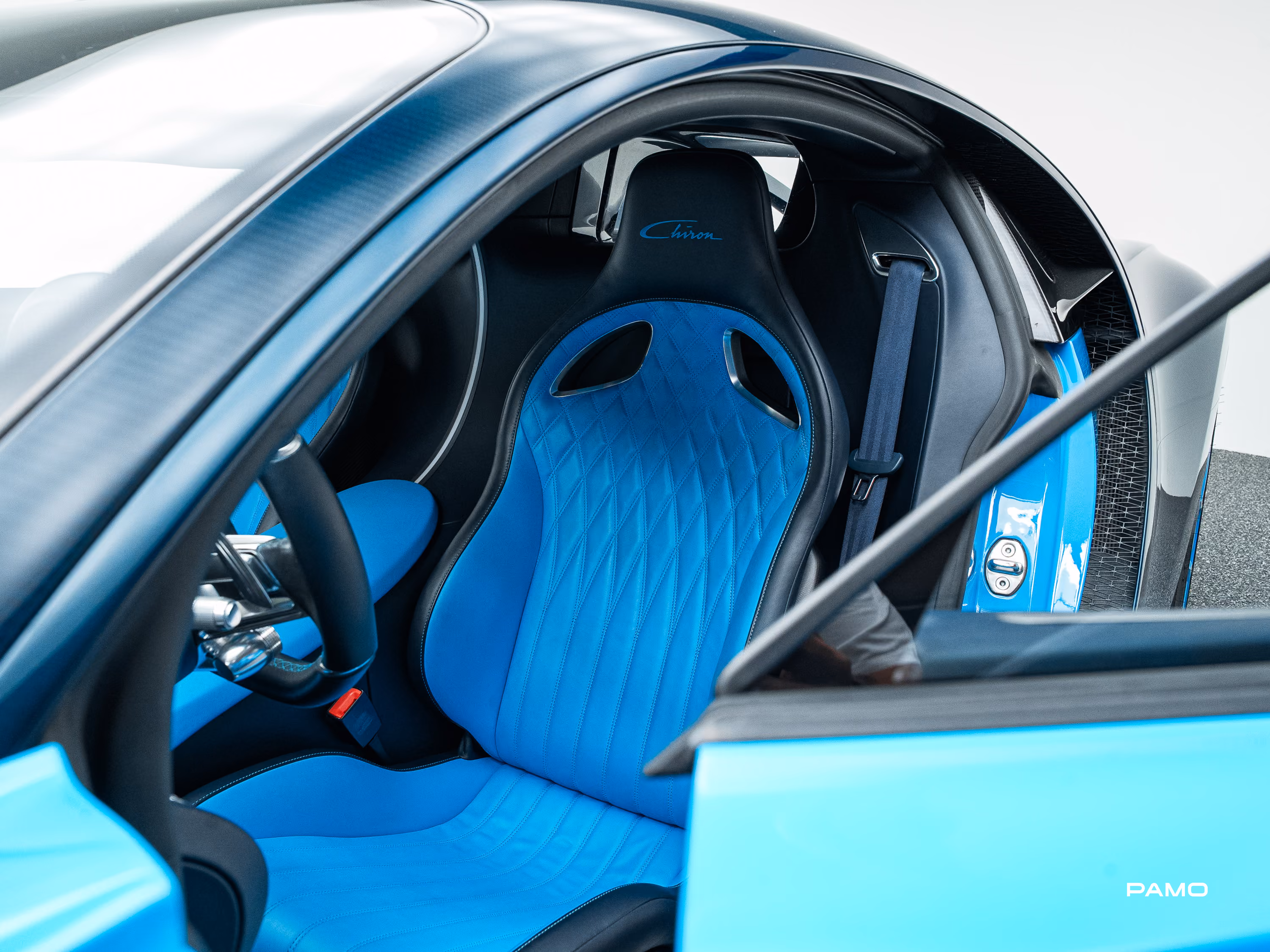 1567_Bugatti_Chiron_blue-29.jpg