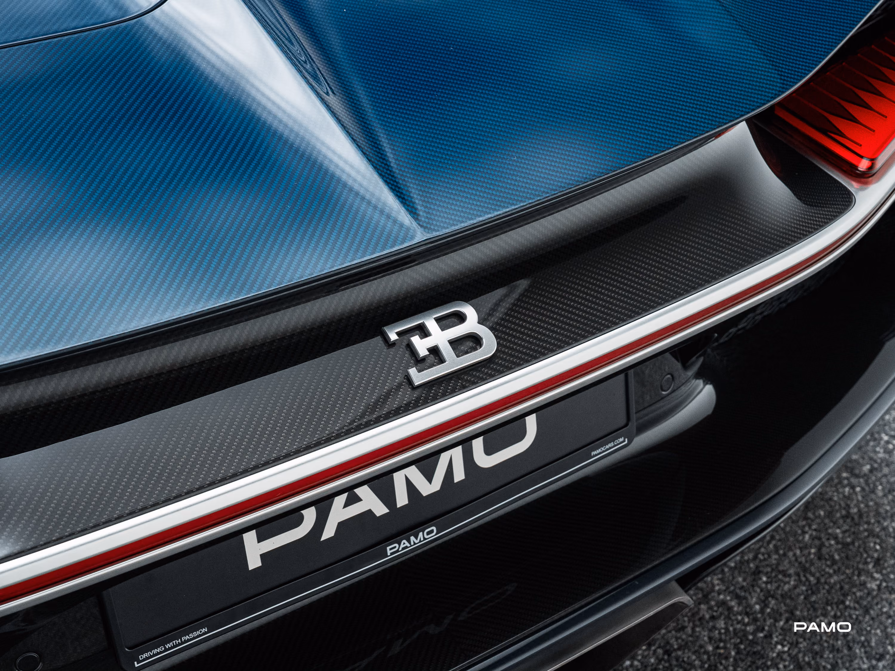 1567_Bugatti_Chiron_blue-18.jpg
