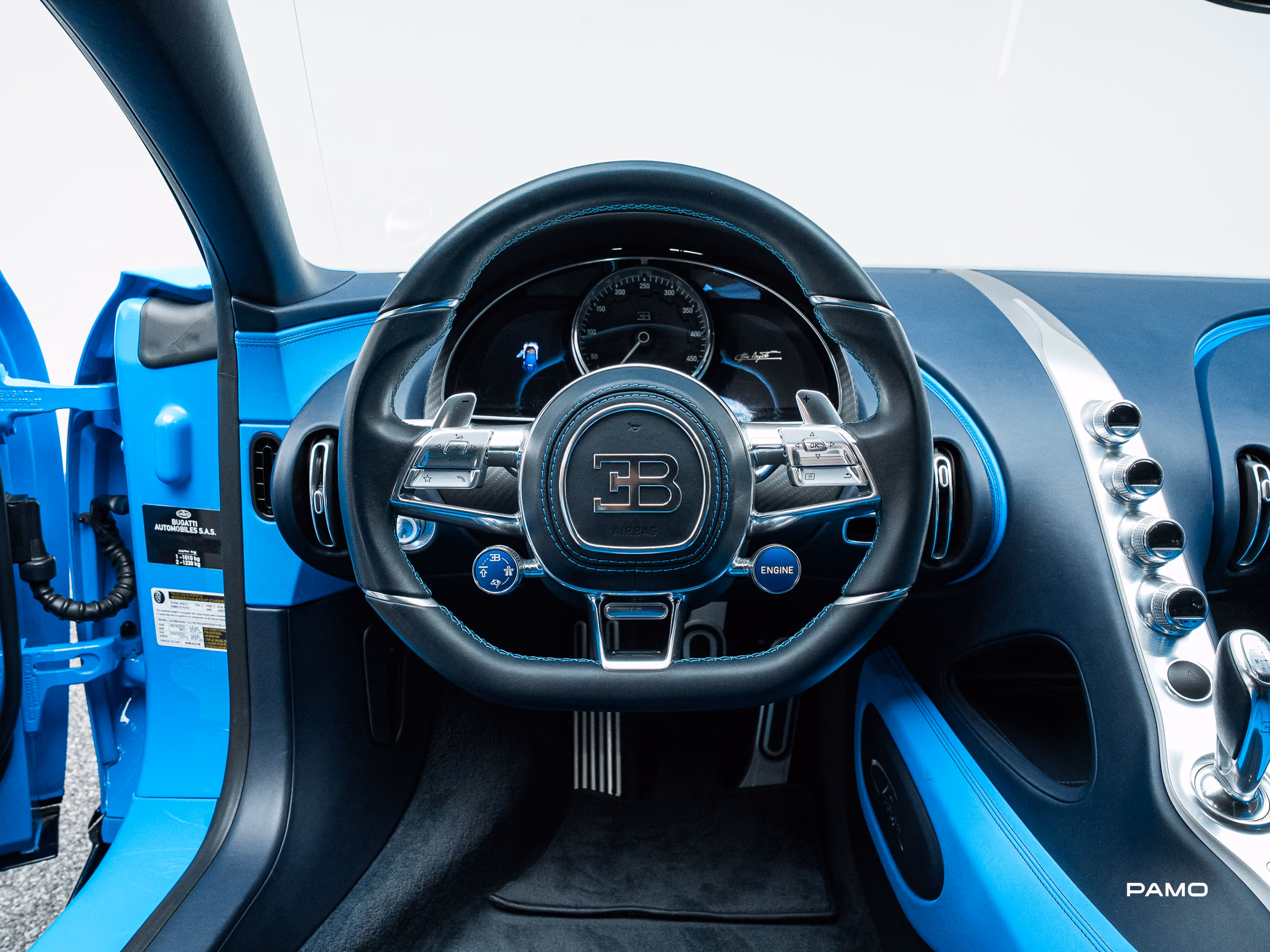 1567_Bugatti_Chiron_blue-26.jpg