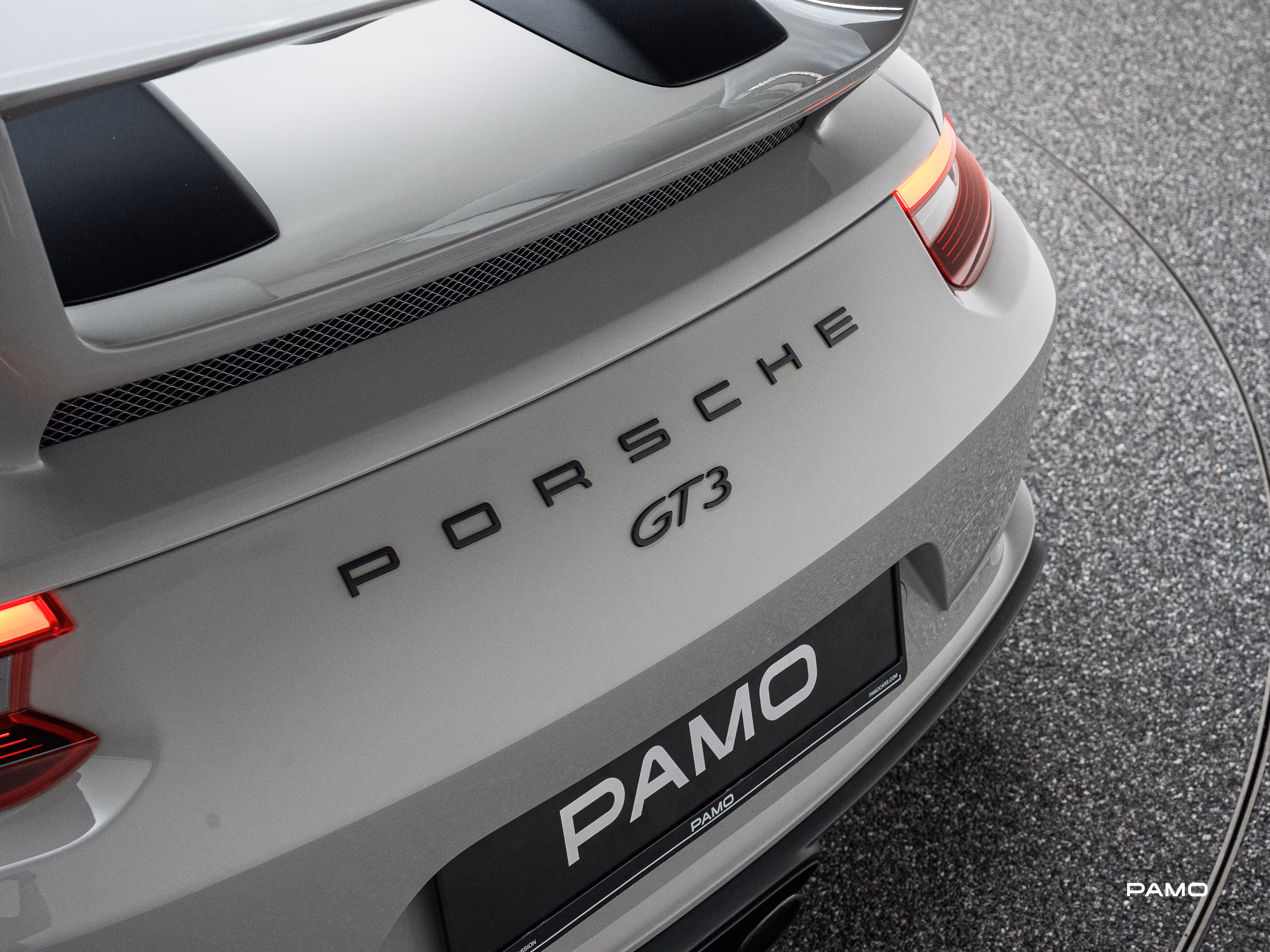 1571_Porsche_991.2 GT3_grau-23.jpg