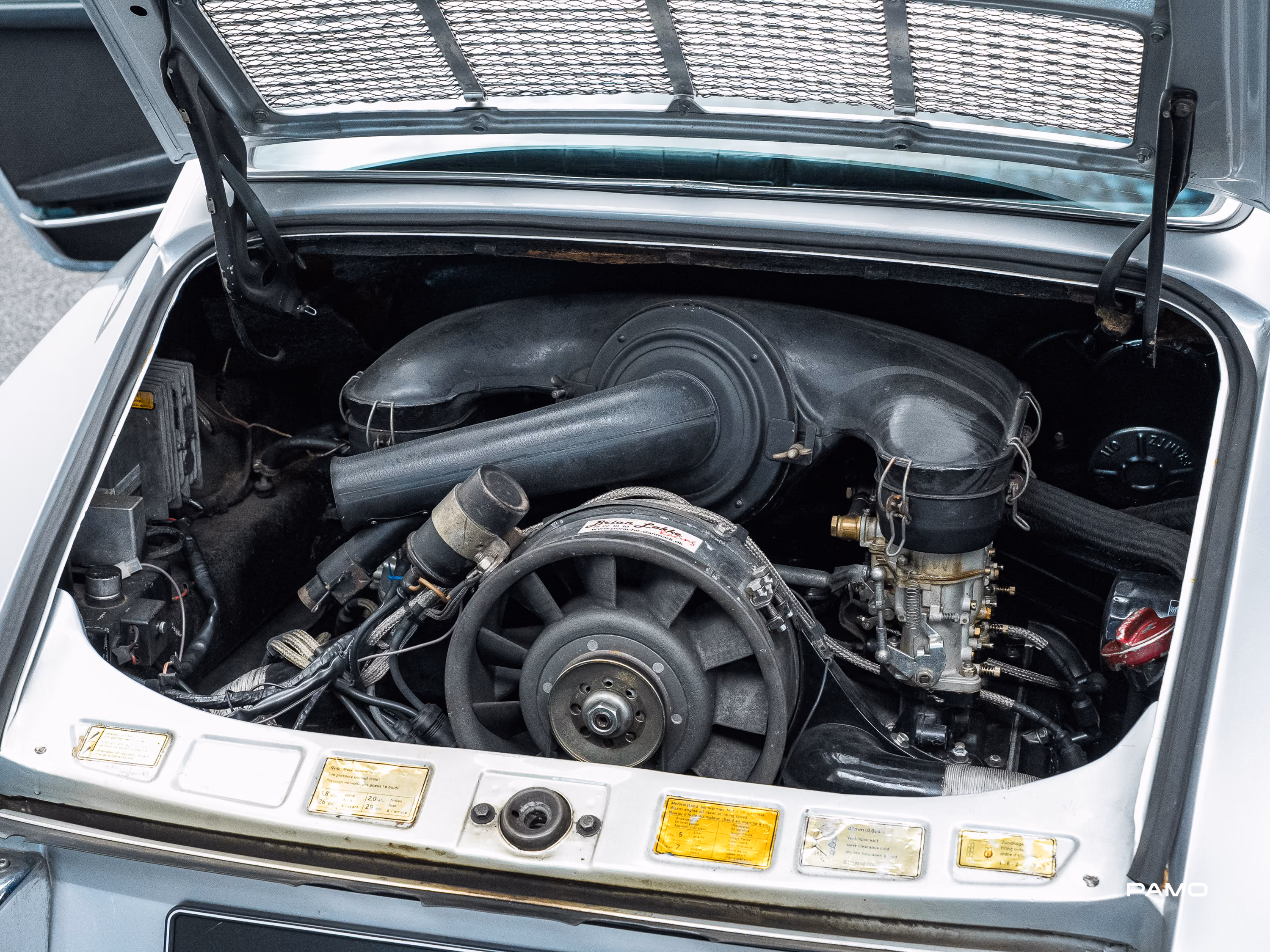 1555_Porsche_911_Urmodell_silber-30.jpg