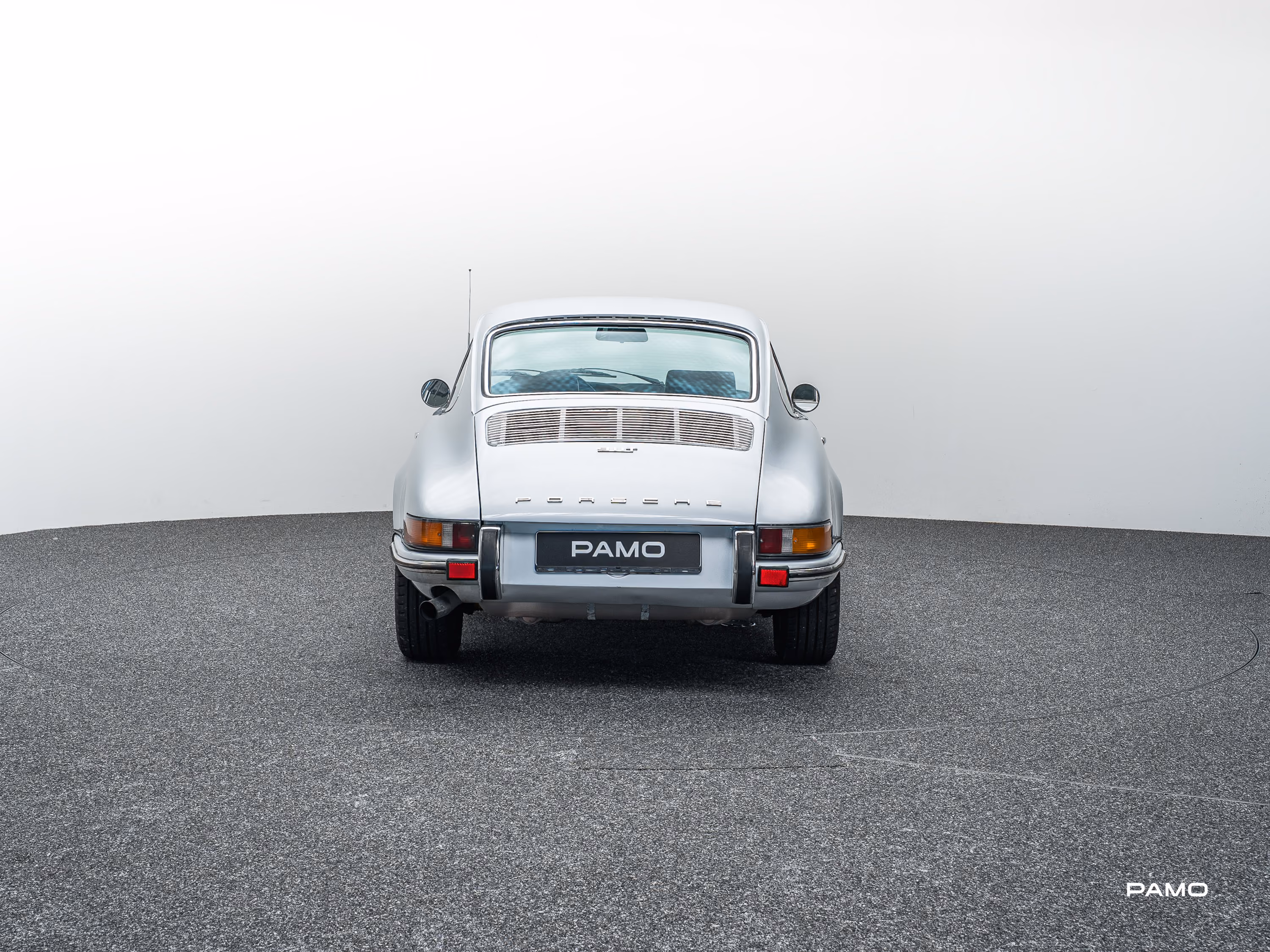 1555_Porsche_911_Urmodell_silber-5.jpg