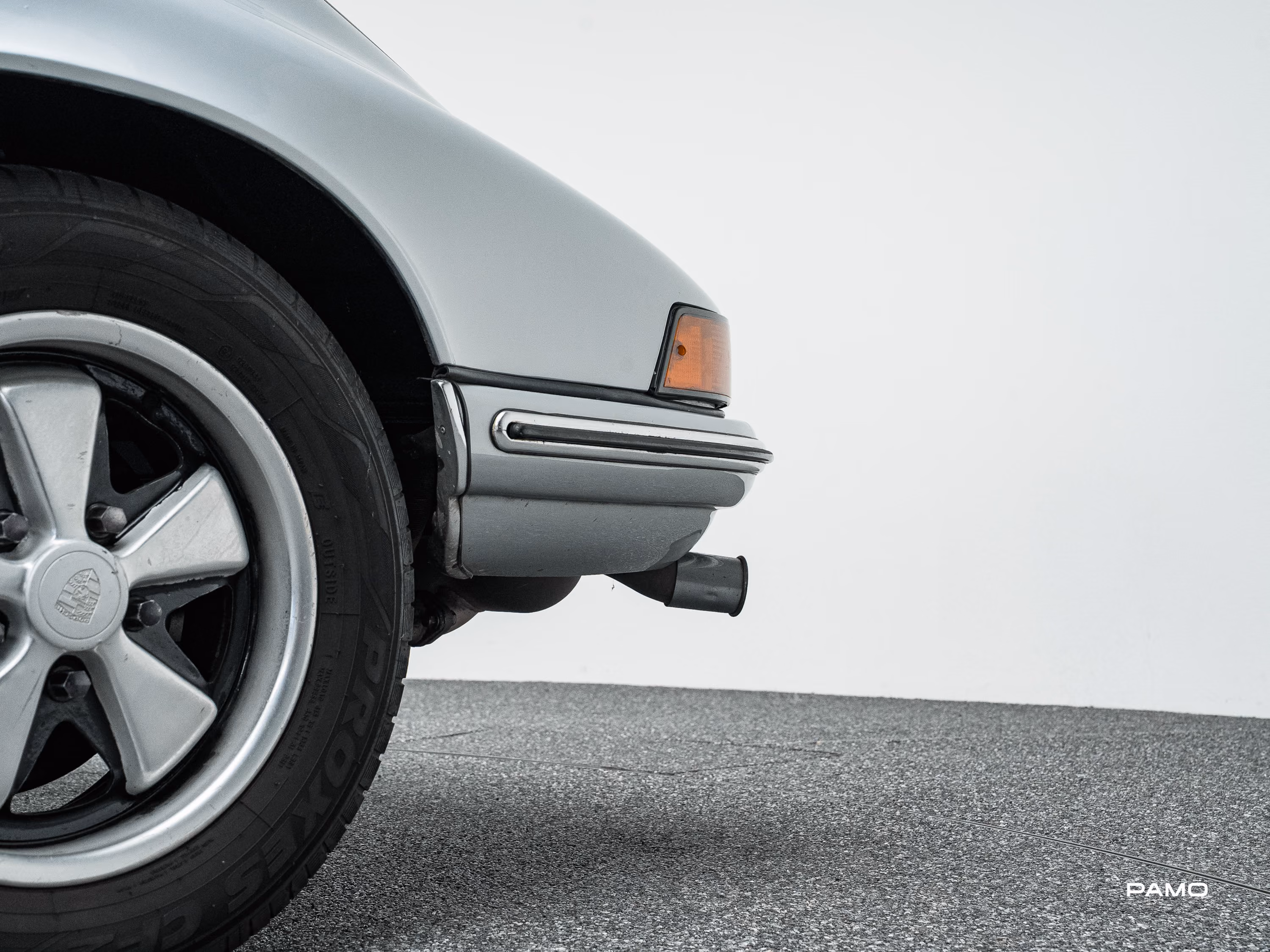 1555_Porsche_911_Urmodell_silber-15.jpg
