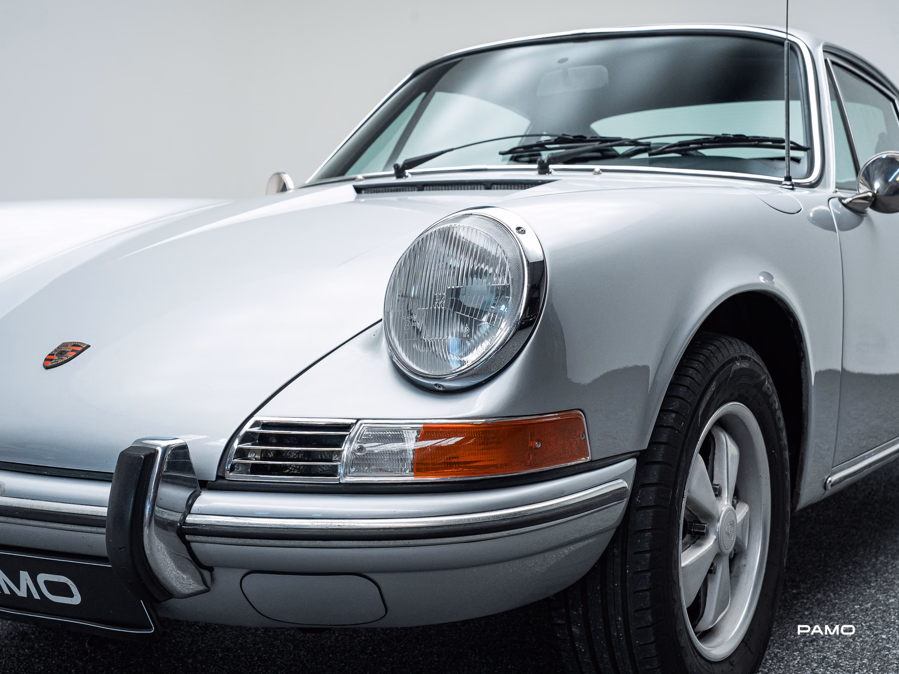 1555_Porsche_911_Urmodell_silber-9.jpg