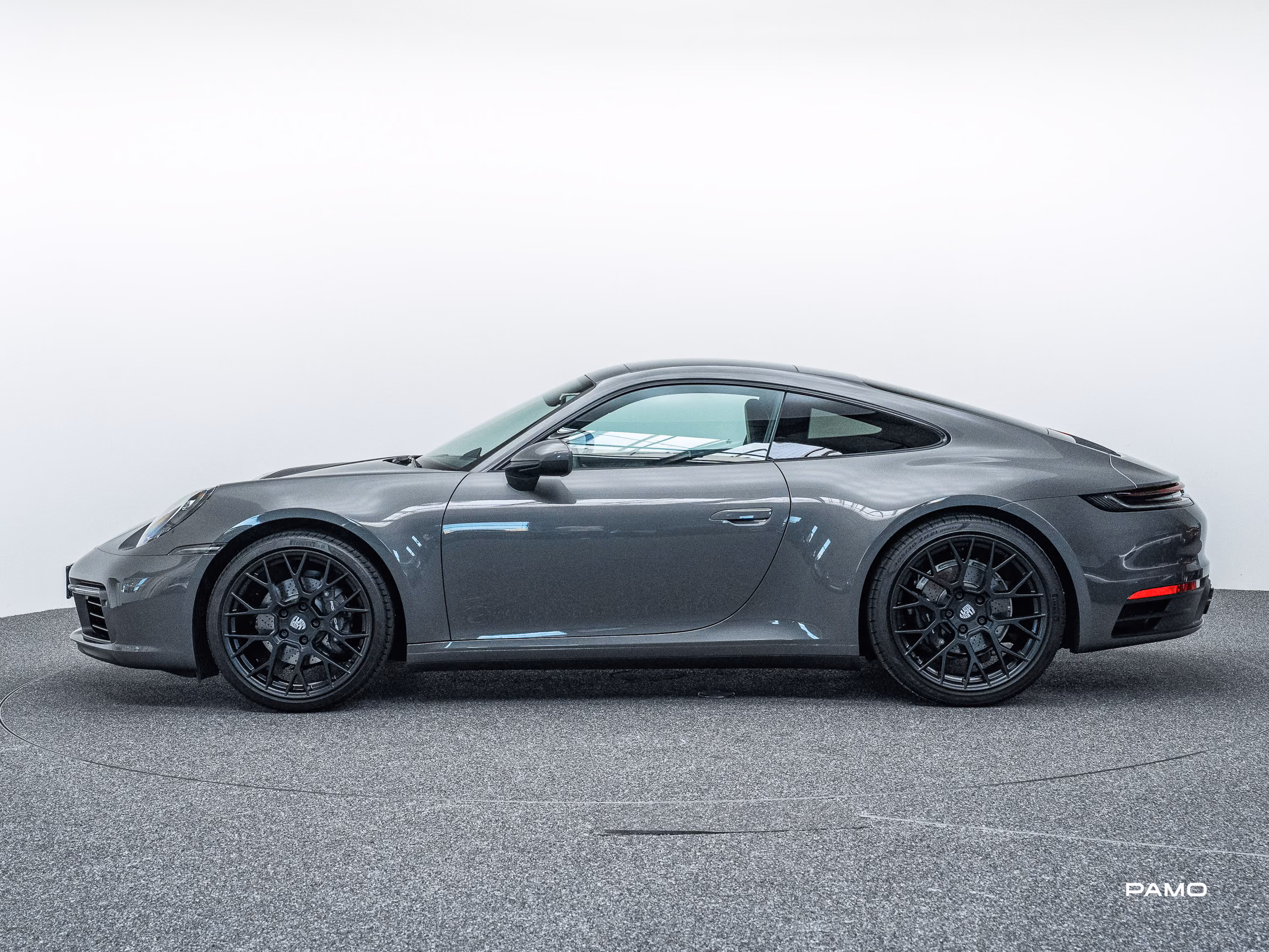 1406_Porsche_992_Carrera-4.jpg
