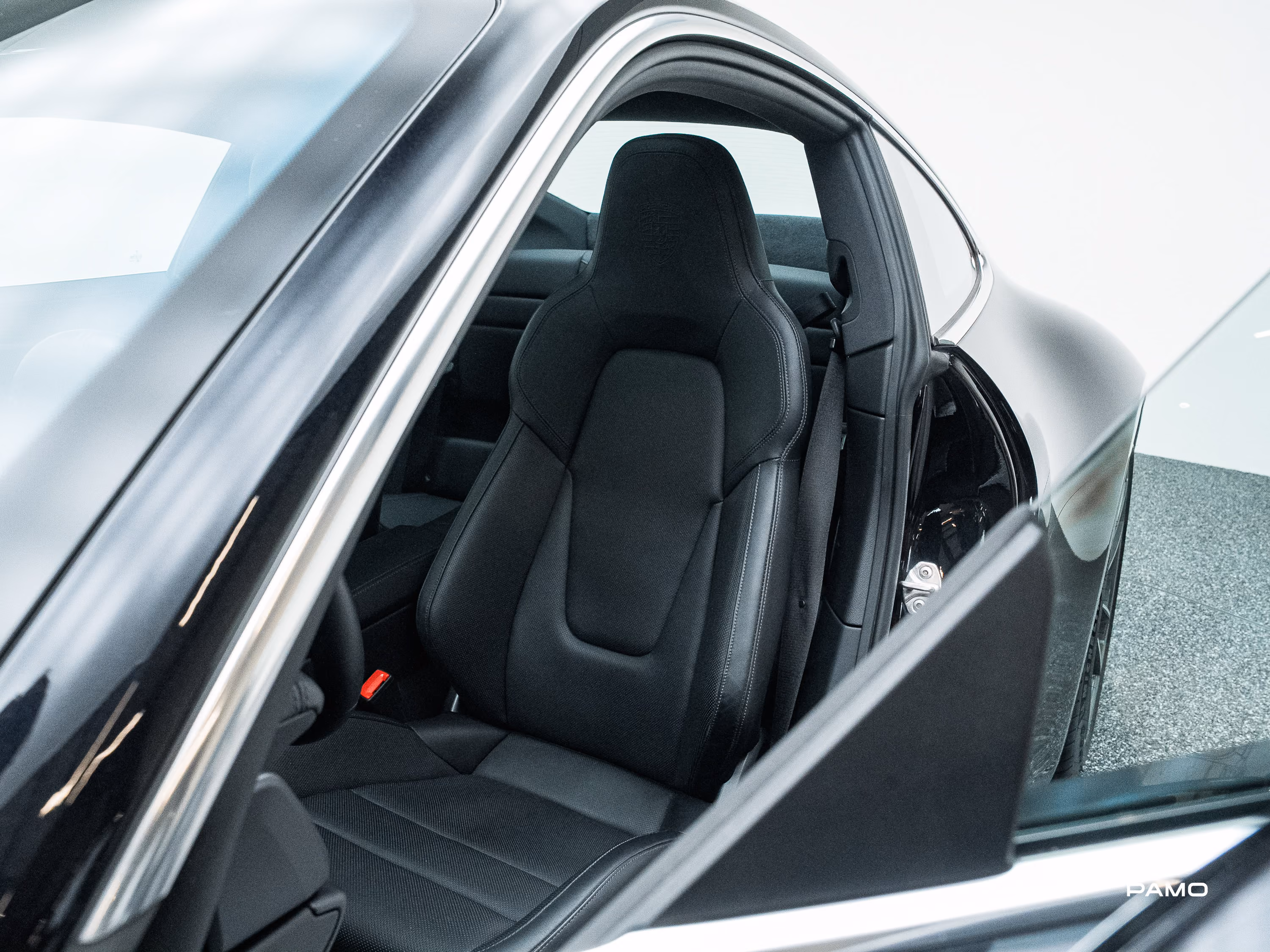 1504_Porsche_992_Carrera-15.jpg