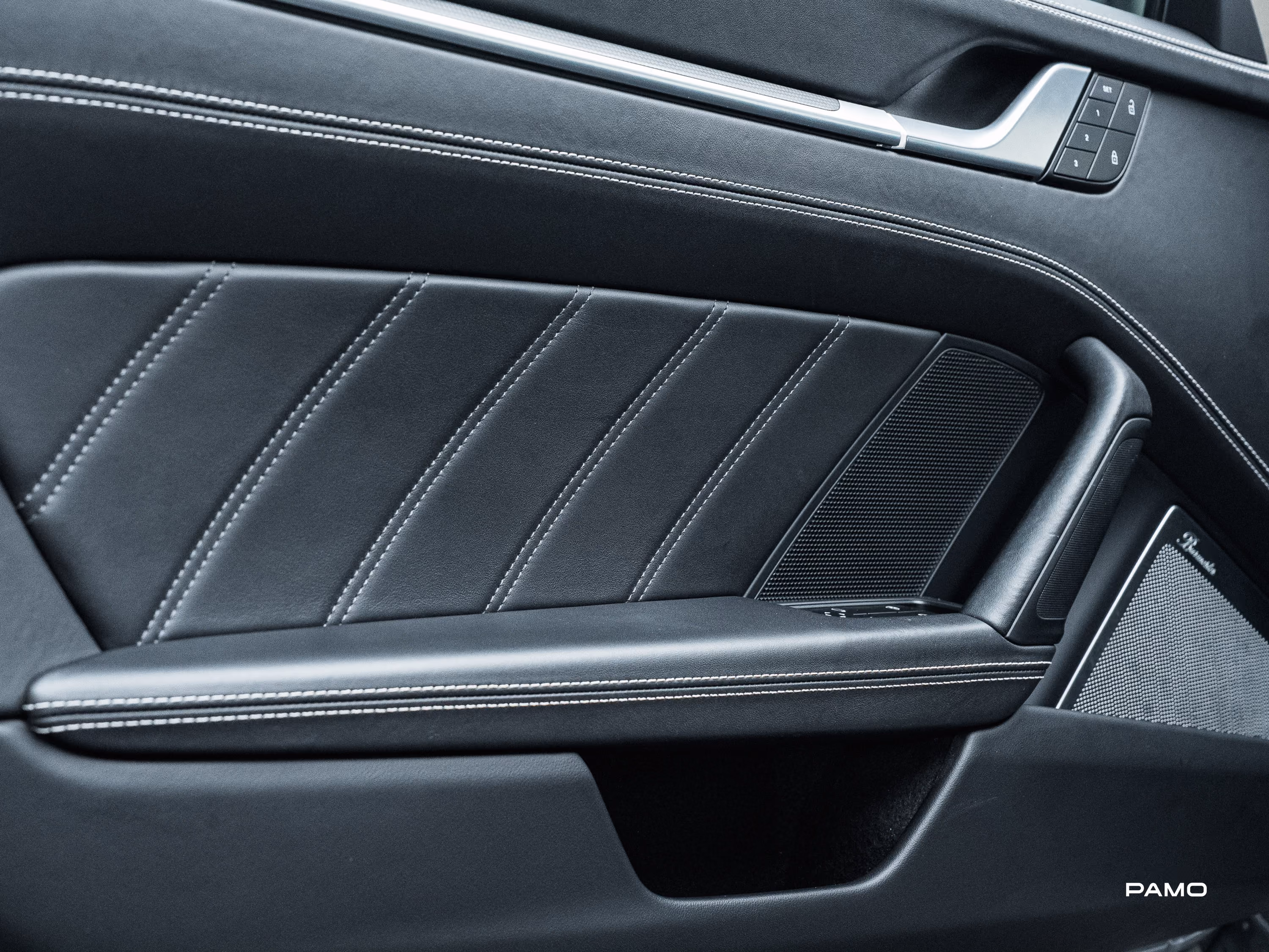 1503_Porsche_992_Turbo_S_Cabrio-18.jpg