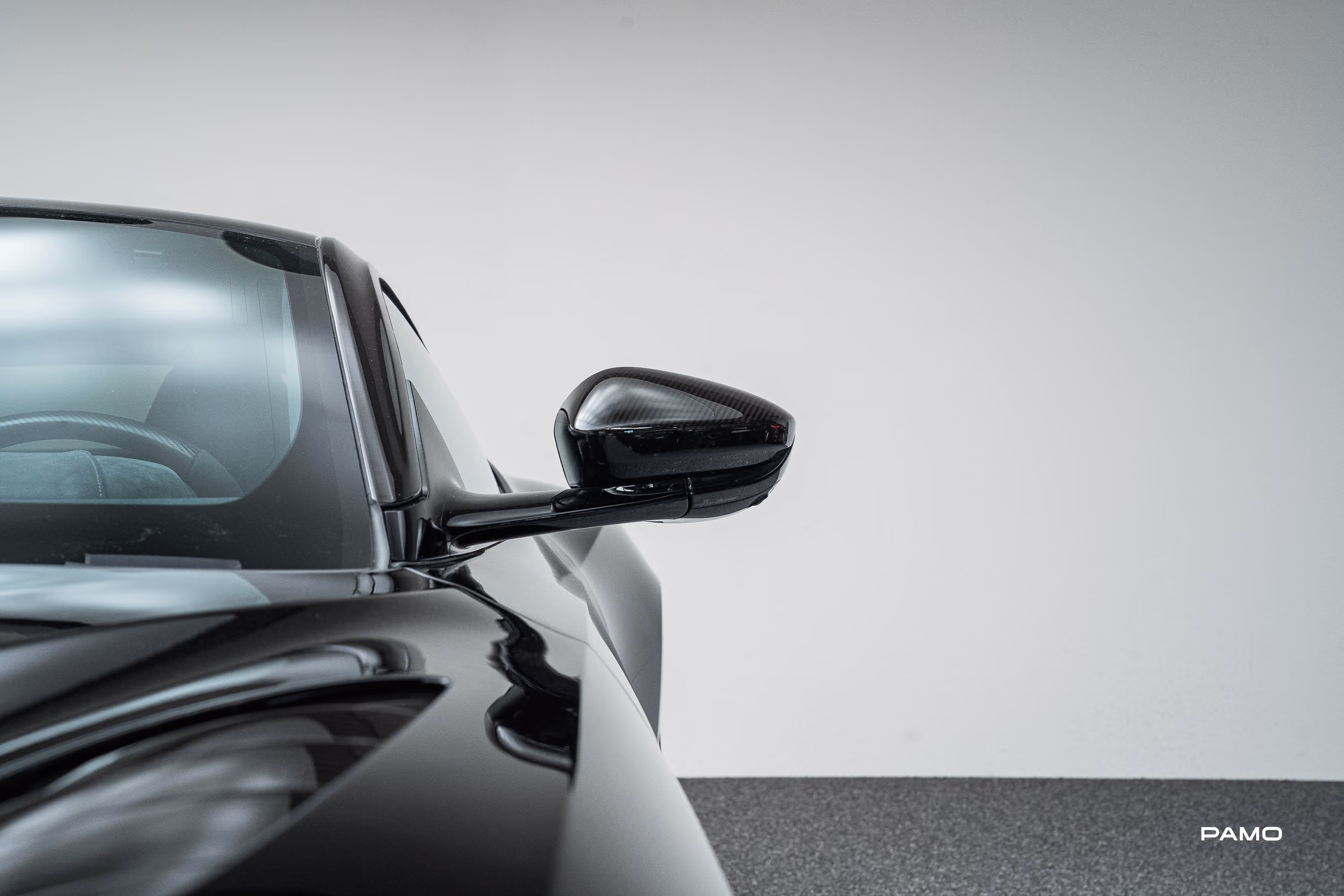 1506_Aston_Martin_DBS-12.jpg