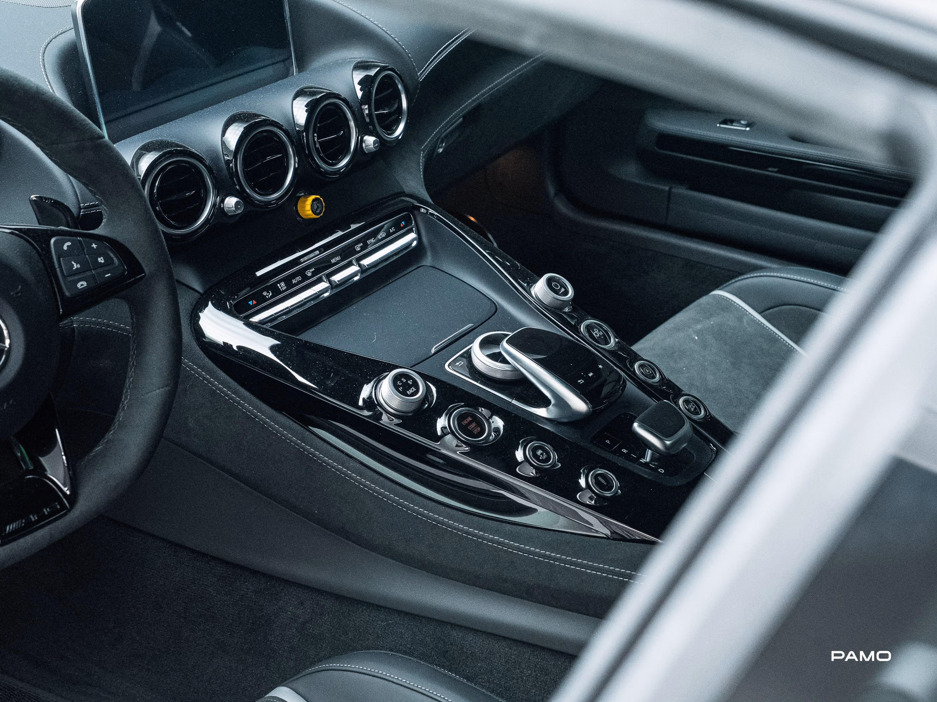 1541_Mercedes_AMG_GT_R_green-21.jpg