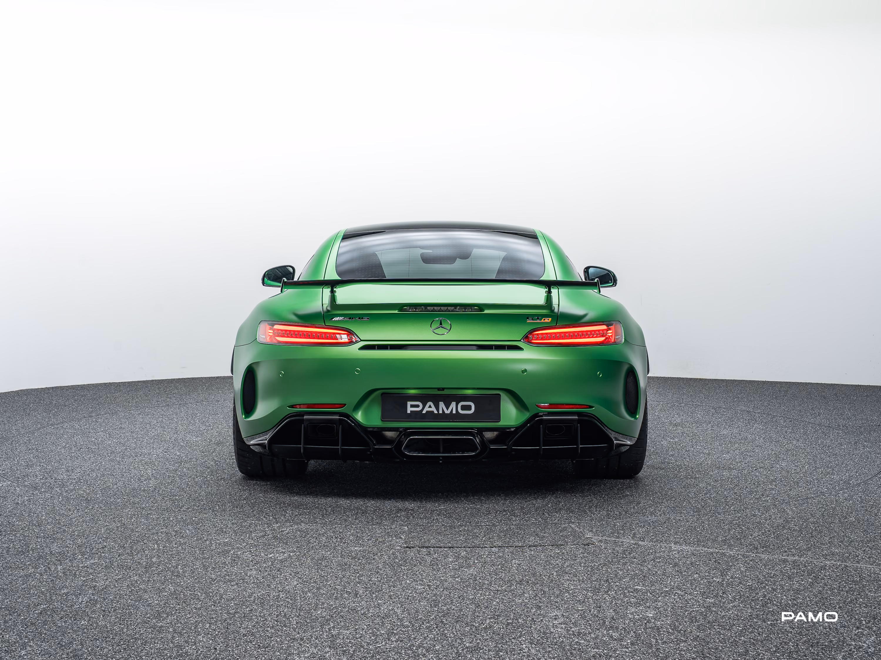 1541_Mercedes_AMG_GT_R_green-5.jpg