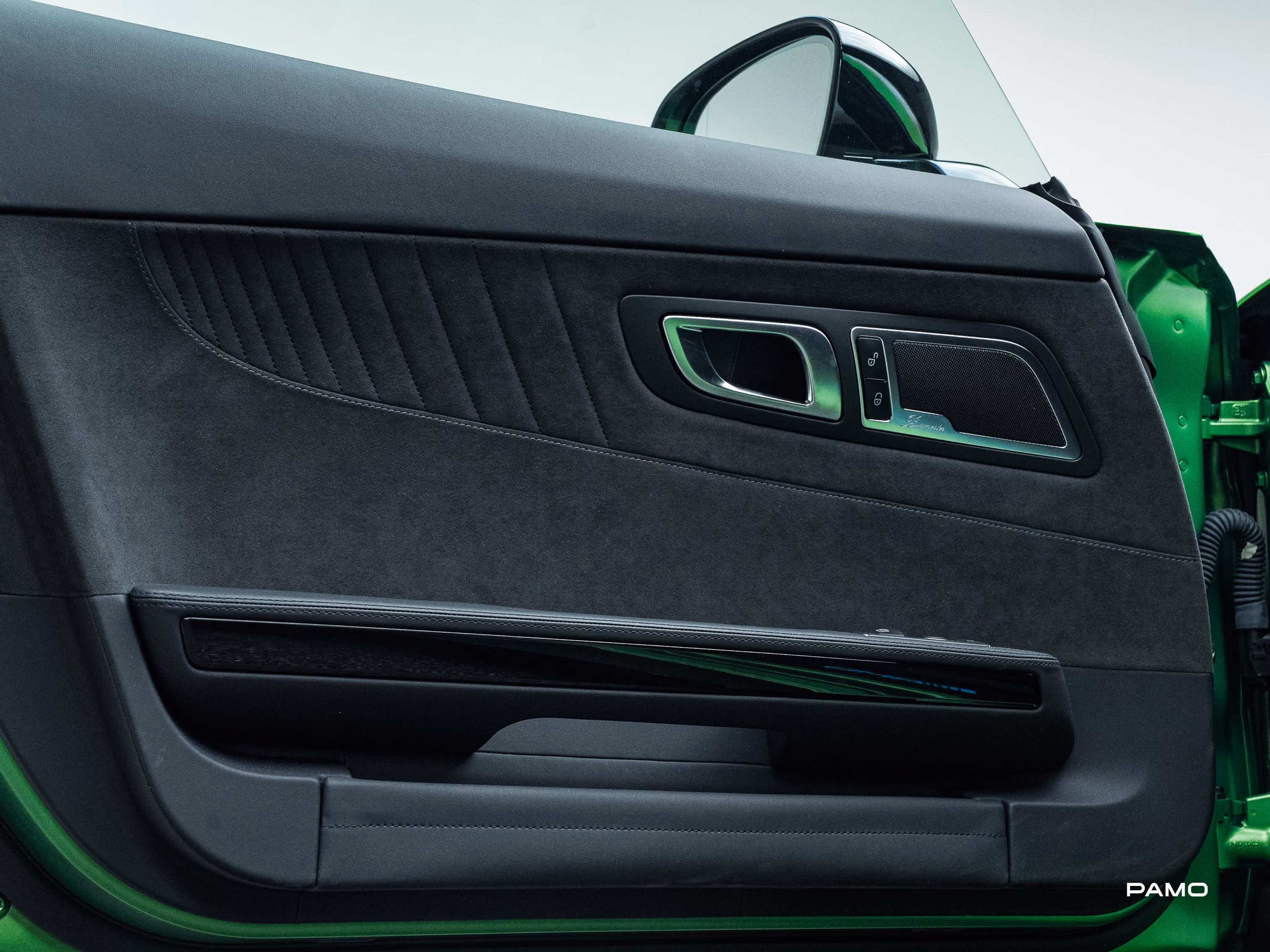 1541_Mercedes_AMG_GT_R_green-18.jpg