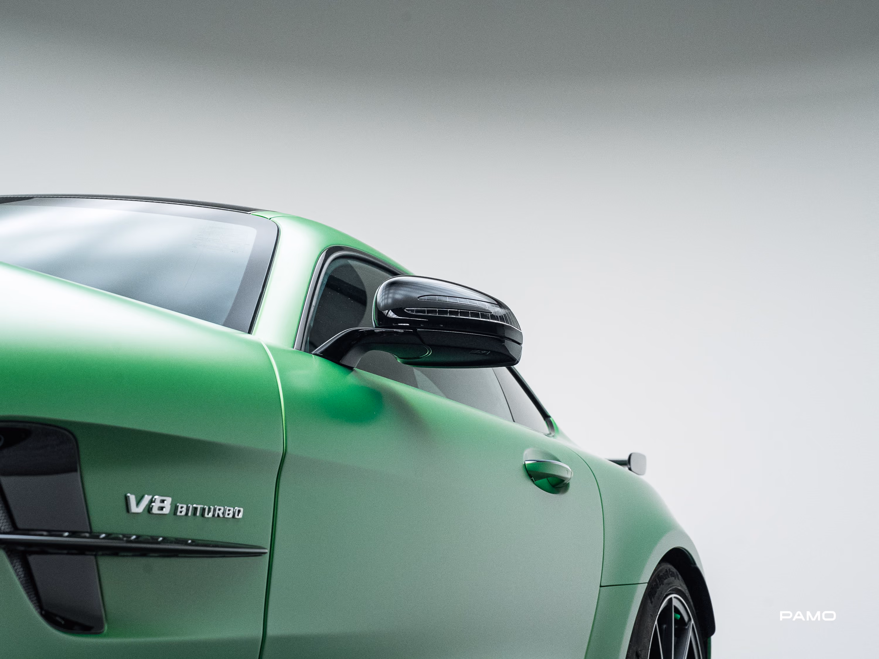 1541_Mercedes_AMG_GT_R_green-12.jpg