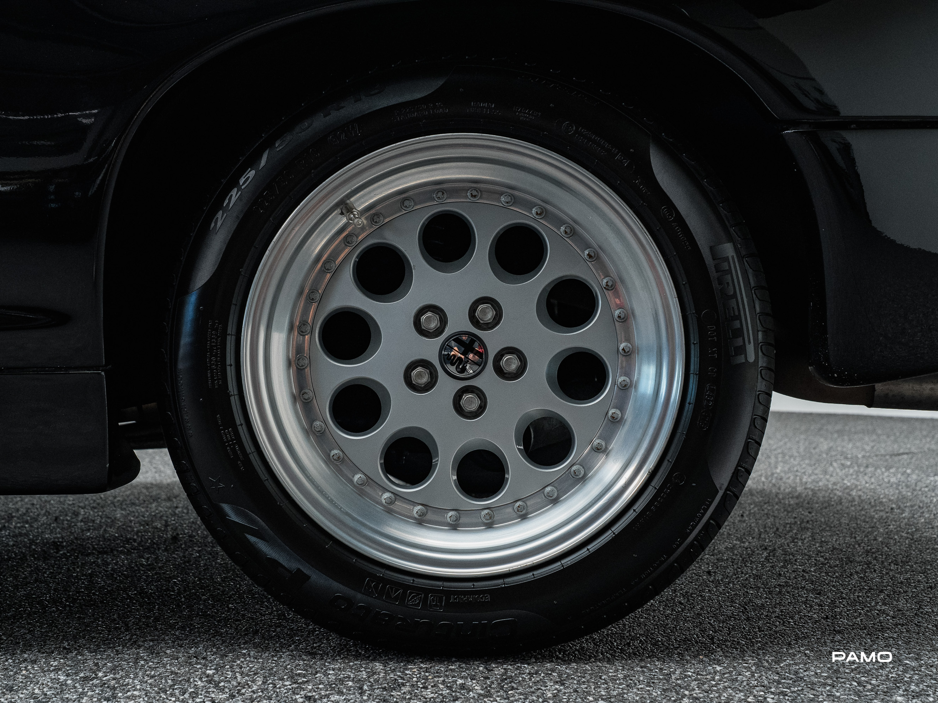 1543_Alfa_Romeo_Roadster_Zagato_RZ-21.jpg