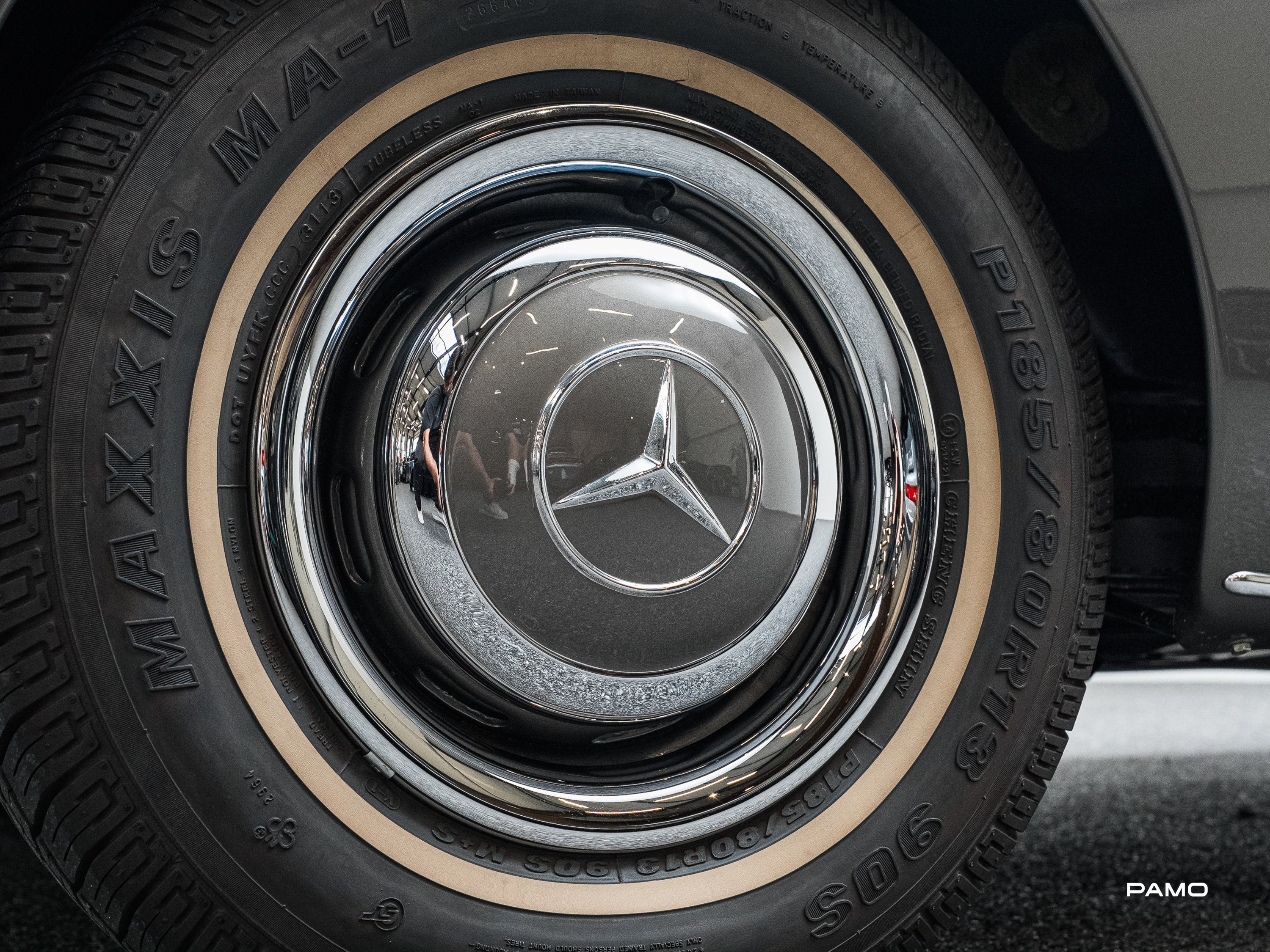 1249_Mercedes_Benz_190_SL-22.jpg